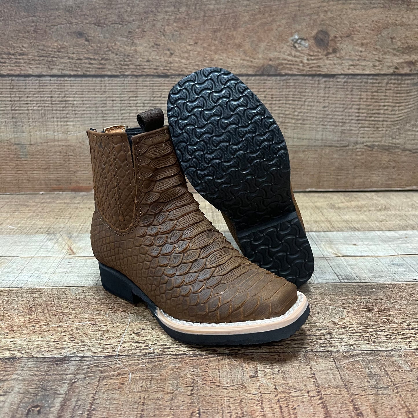 Botas vaqueras de rodeo para niño, precio estimado: 550
