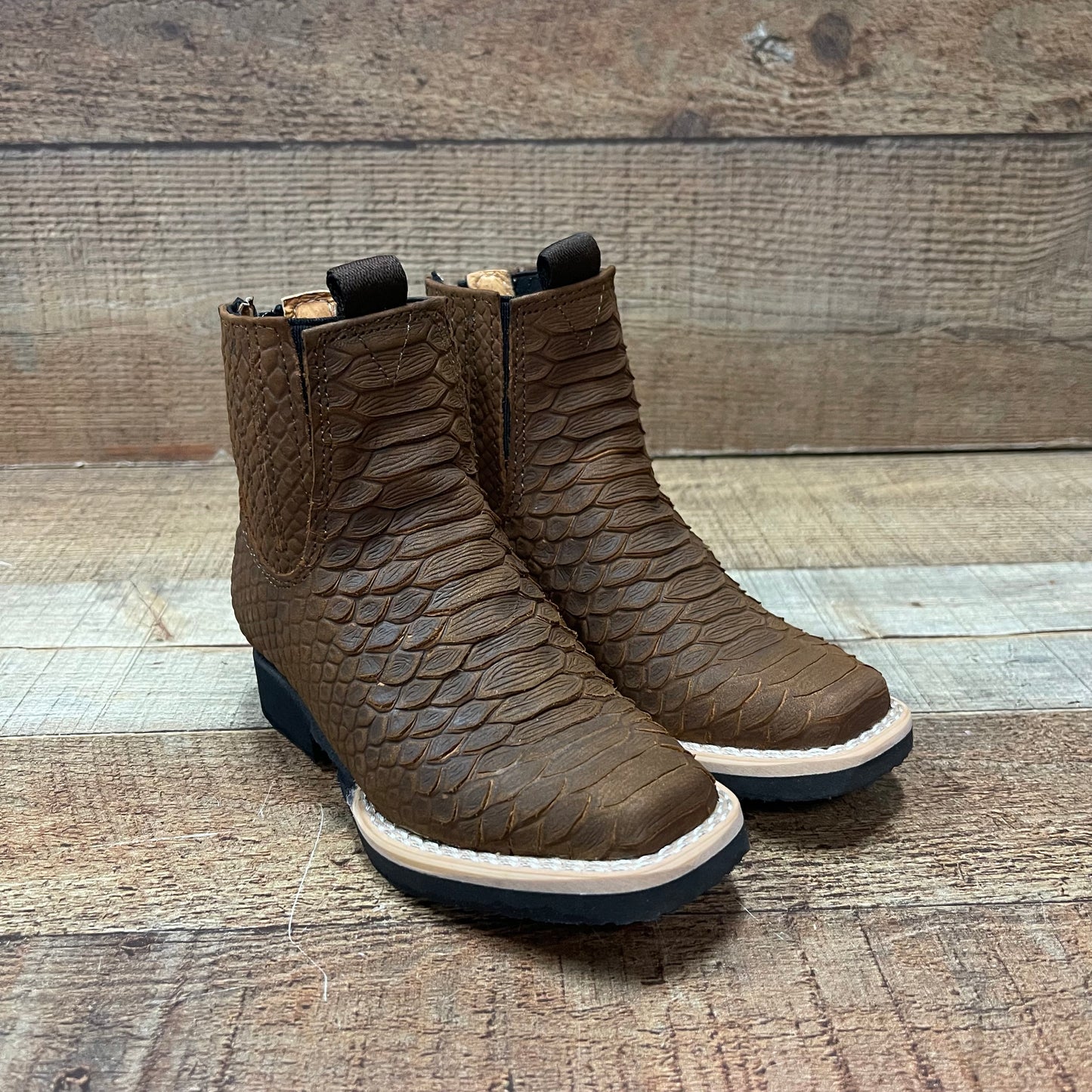 Botas vaqueras de rodeo para niño, precio estimado: 550