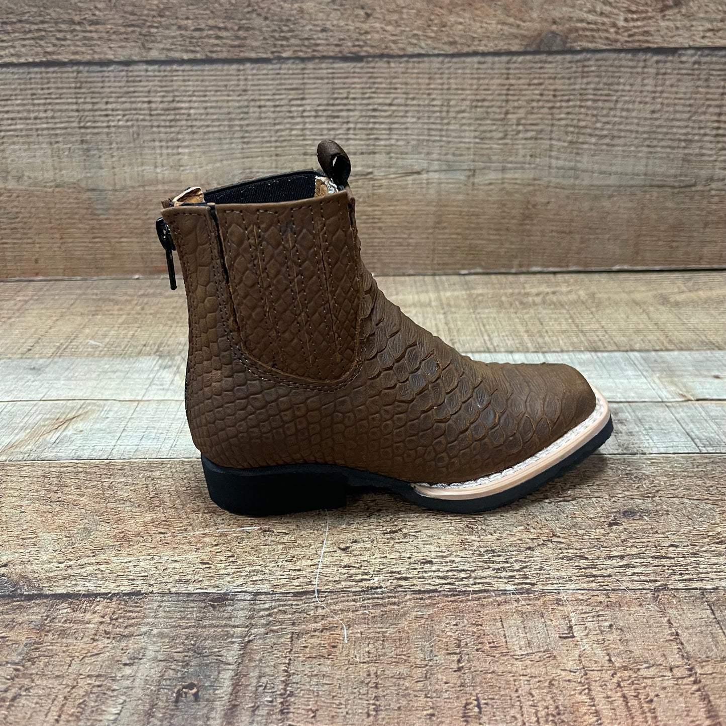 Botas vaqueras de rodeo para niño, precio estimado: 550