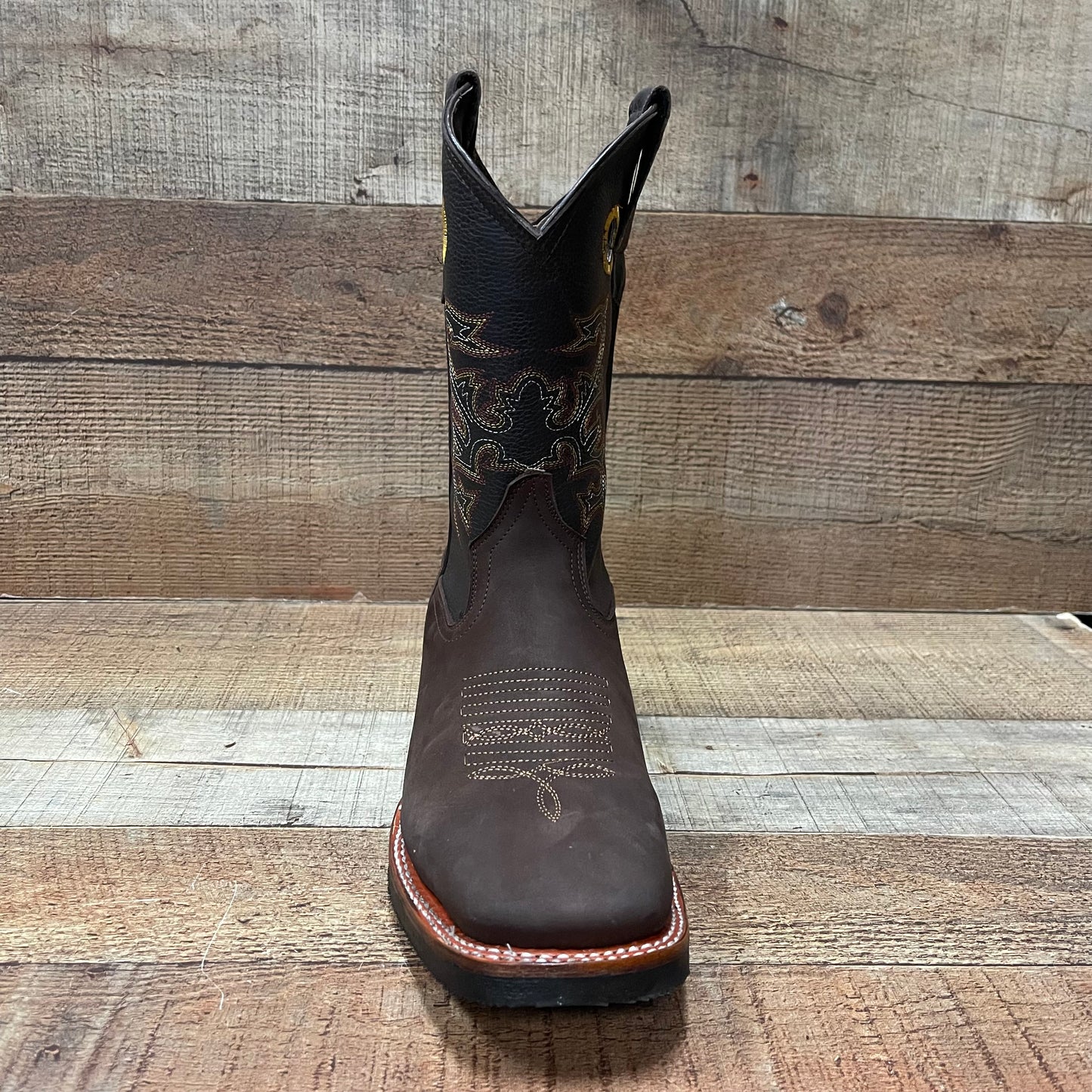 Botas de vaquero de rodeo con punta cuadrada para hombre, precio estimado 900, Bota Punta Bulldog