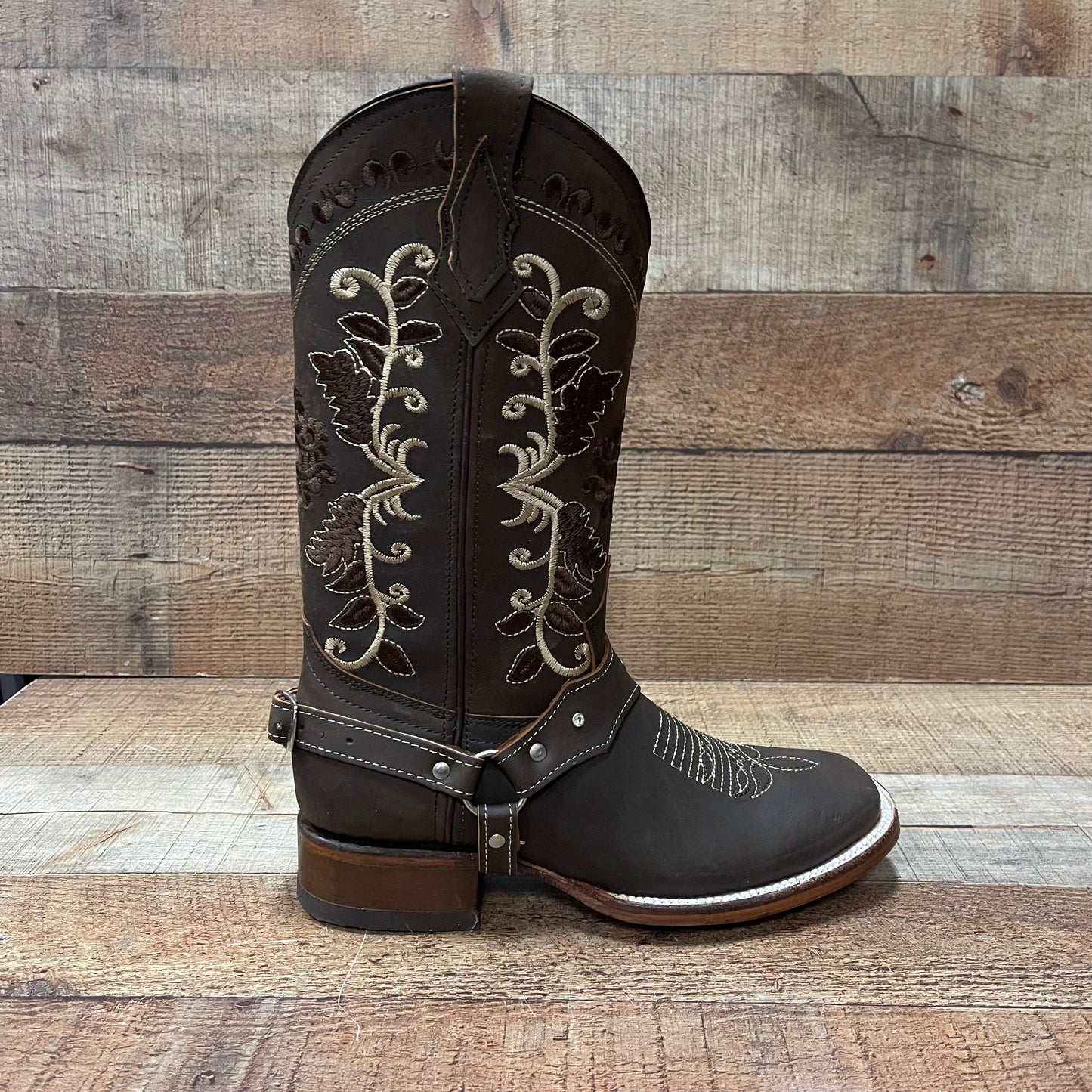 Bota vaquera rústica para mujer con arnés desmontable Bota Vaquera Dama Est.108