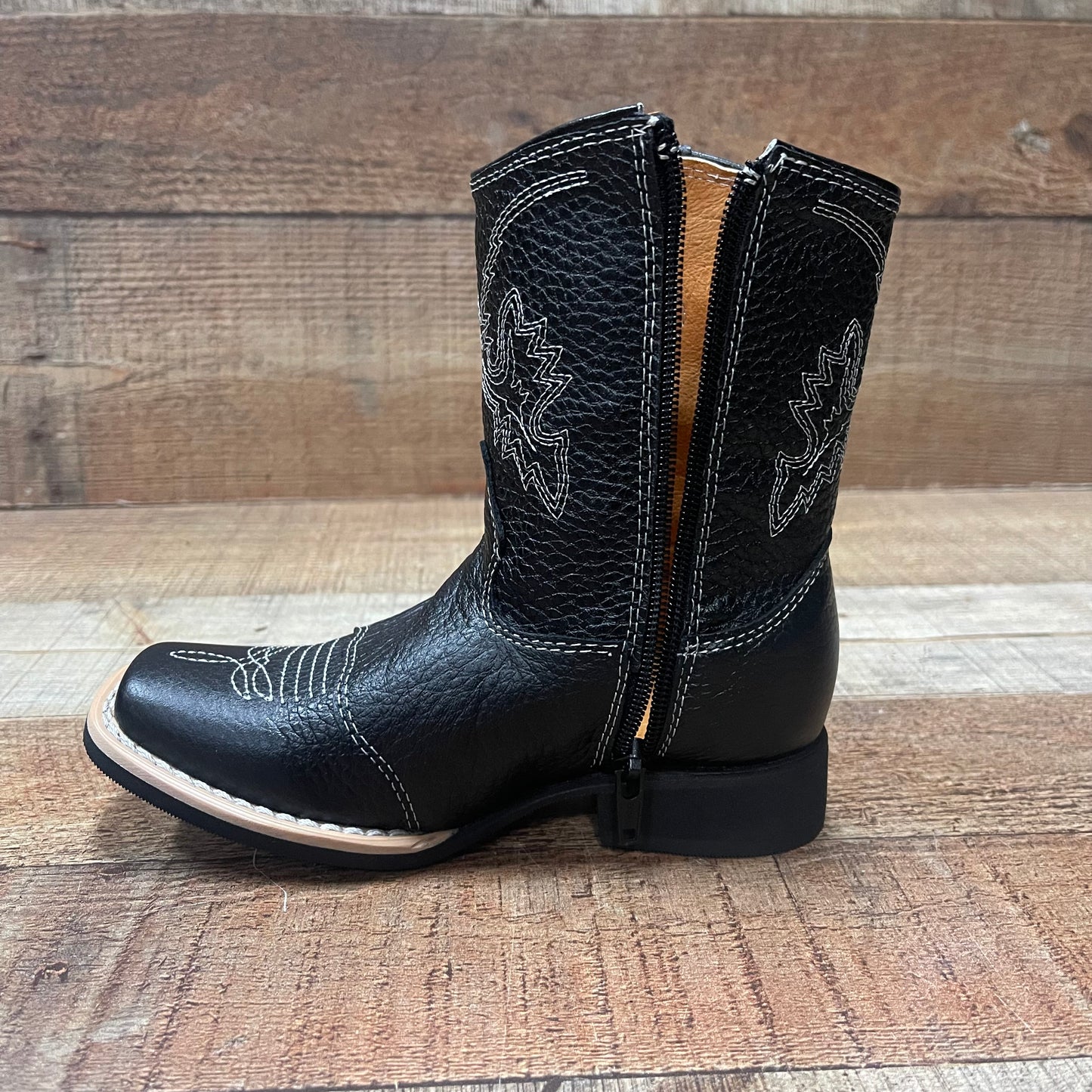 Botas vaqueras de rodeo para niño, precio estimado: 550
