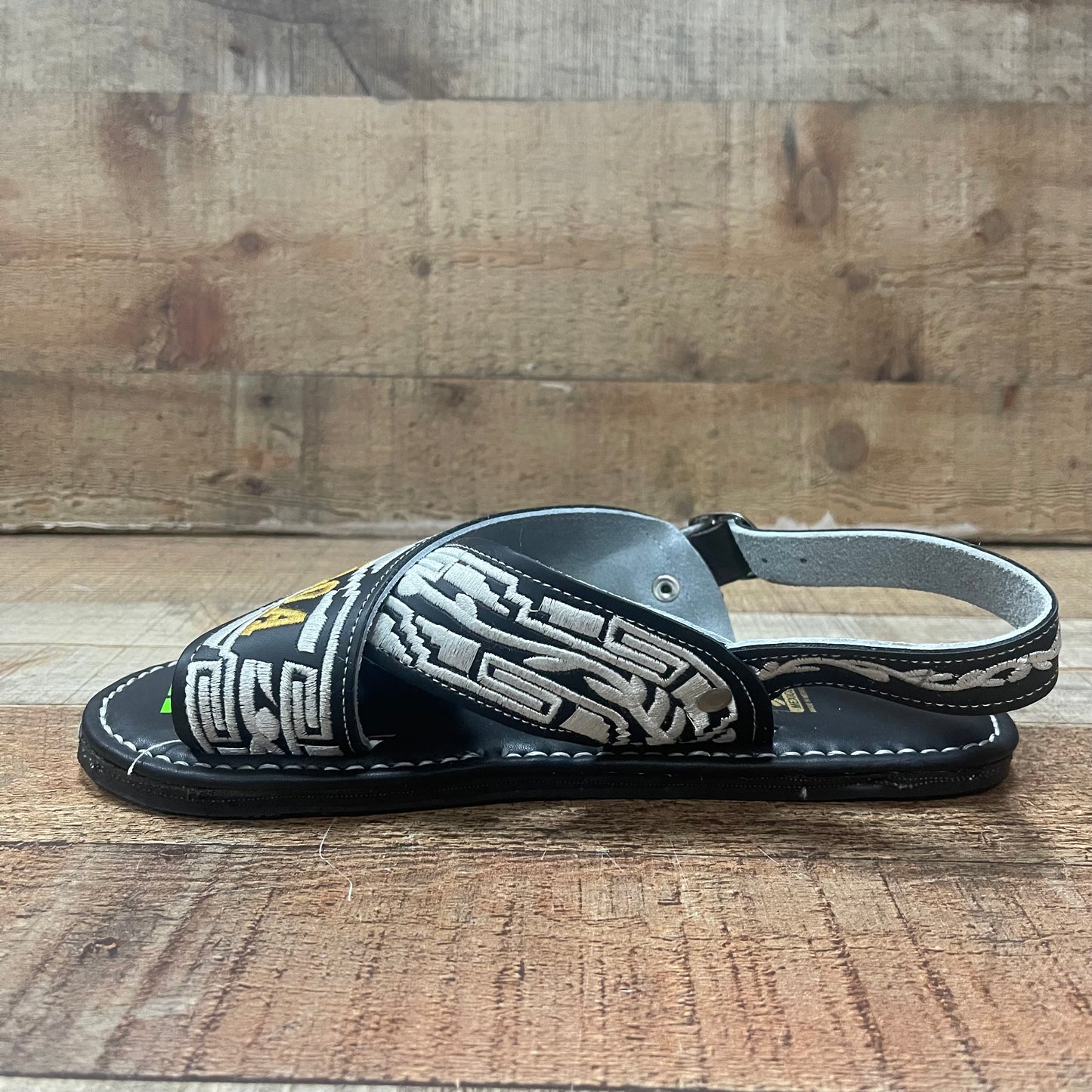 Huarache Cruzado acolchado de cuero mexicano para hombre