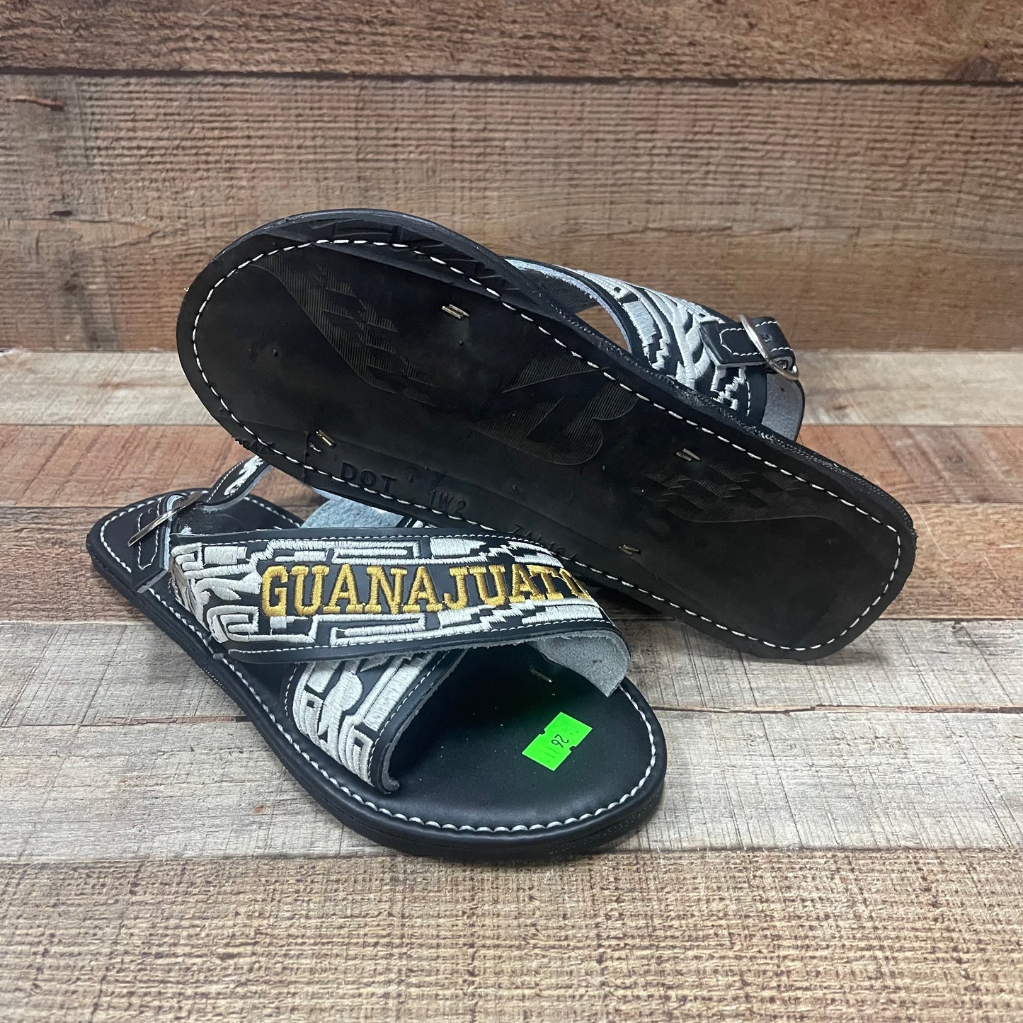 Huarache Cruzado acolchado de cuero mexicano para hombre