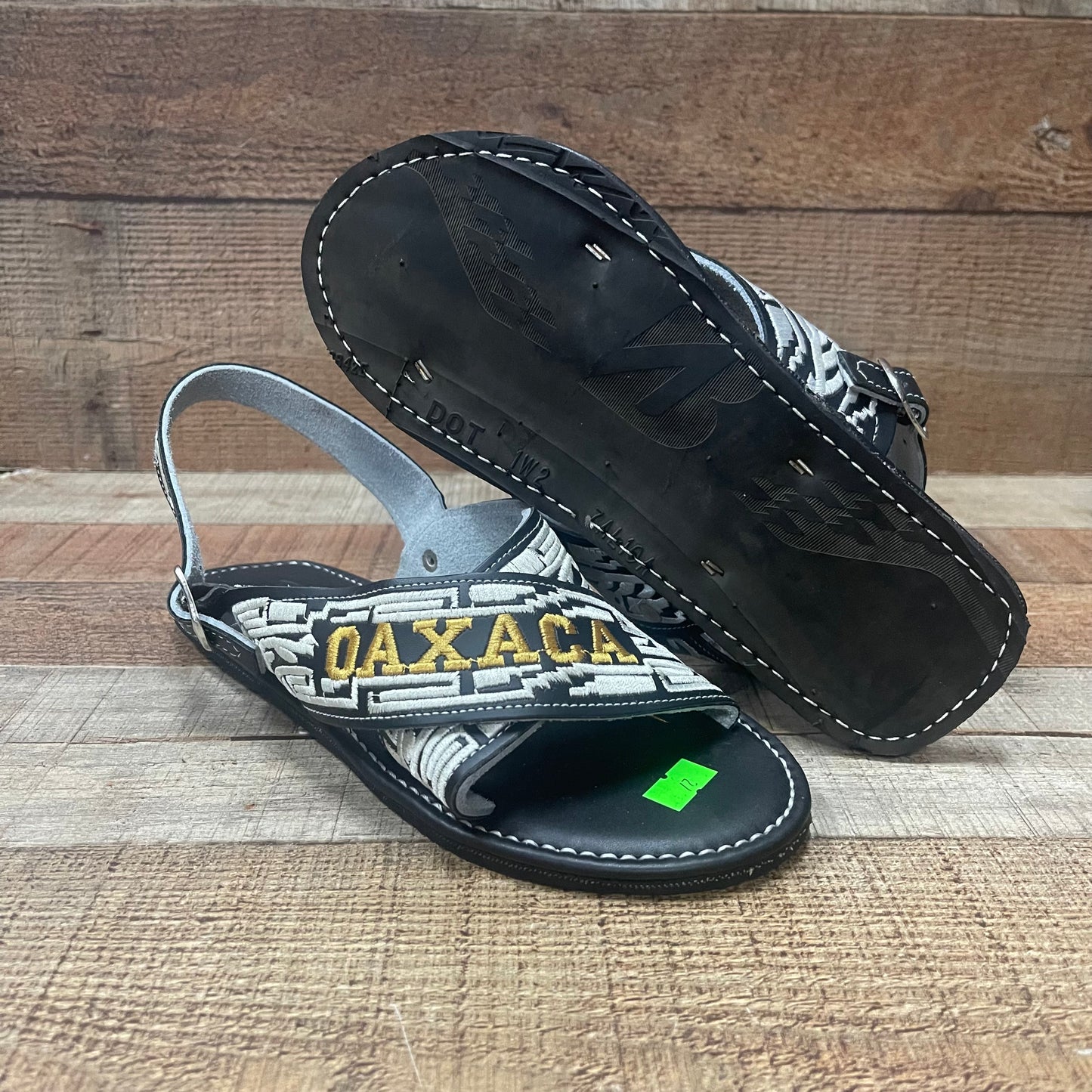 Huarache Cruzado acolchado de cuero mexicano para hombre
