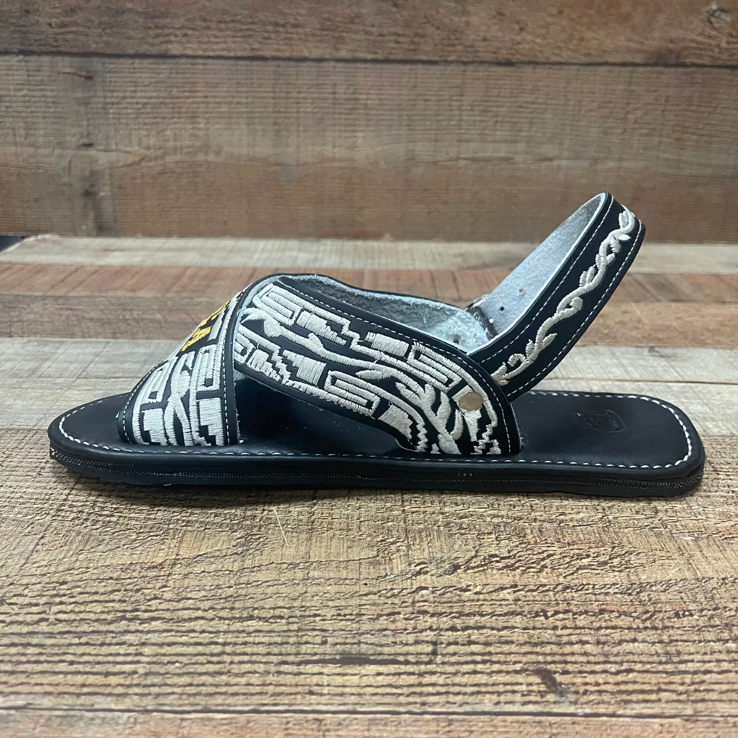 Huarache Cruzado acolchado de cuero mexicano para hombre
