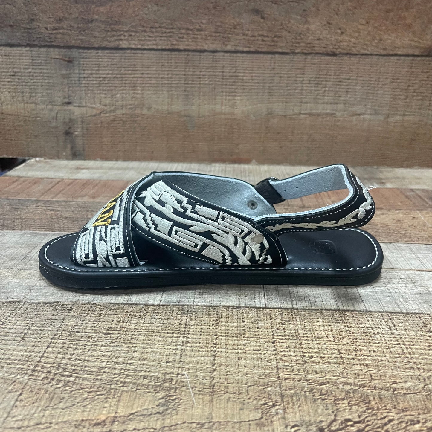 Huarache Cruzado acolchado de cuero mexicano para hombre