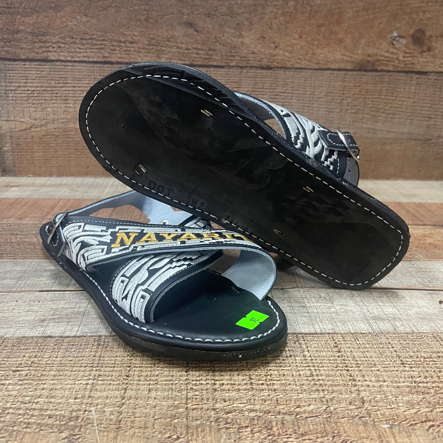 Huarache Cruzado acolchado de cuero mexicano para hombre
