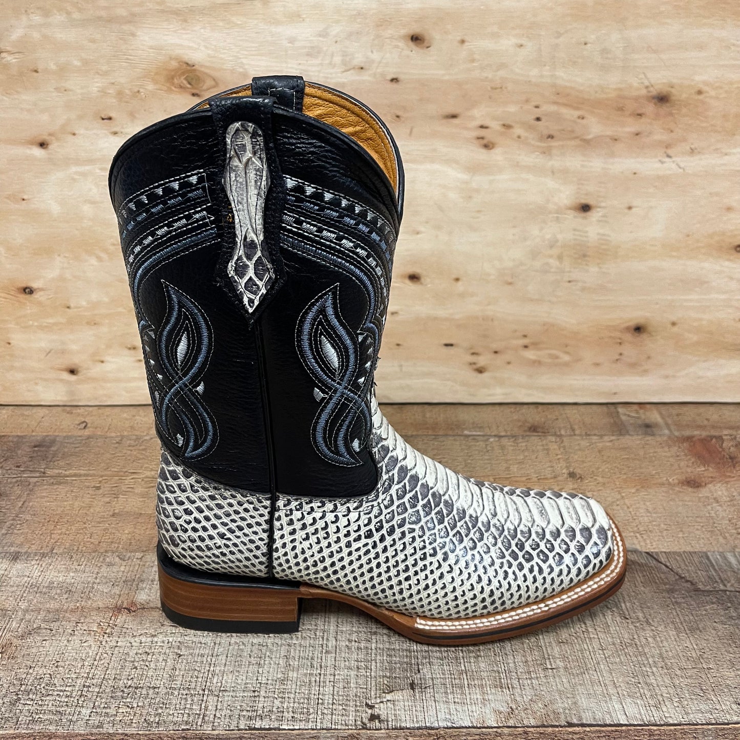 Botas de piel de vaca auténtica con estampado de pitón estilo vaquero occidental para hombre, precio estimado 695 Piton