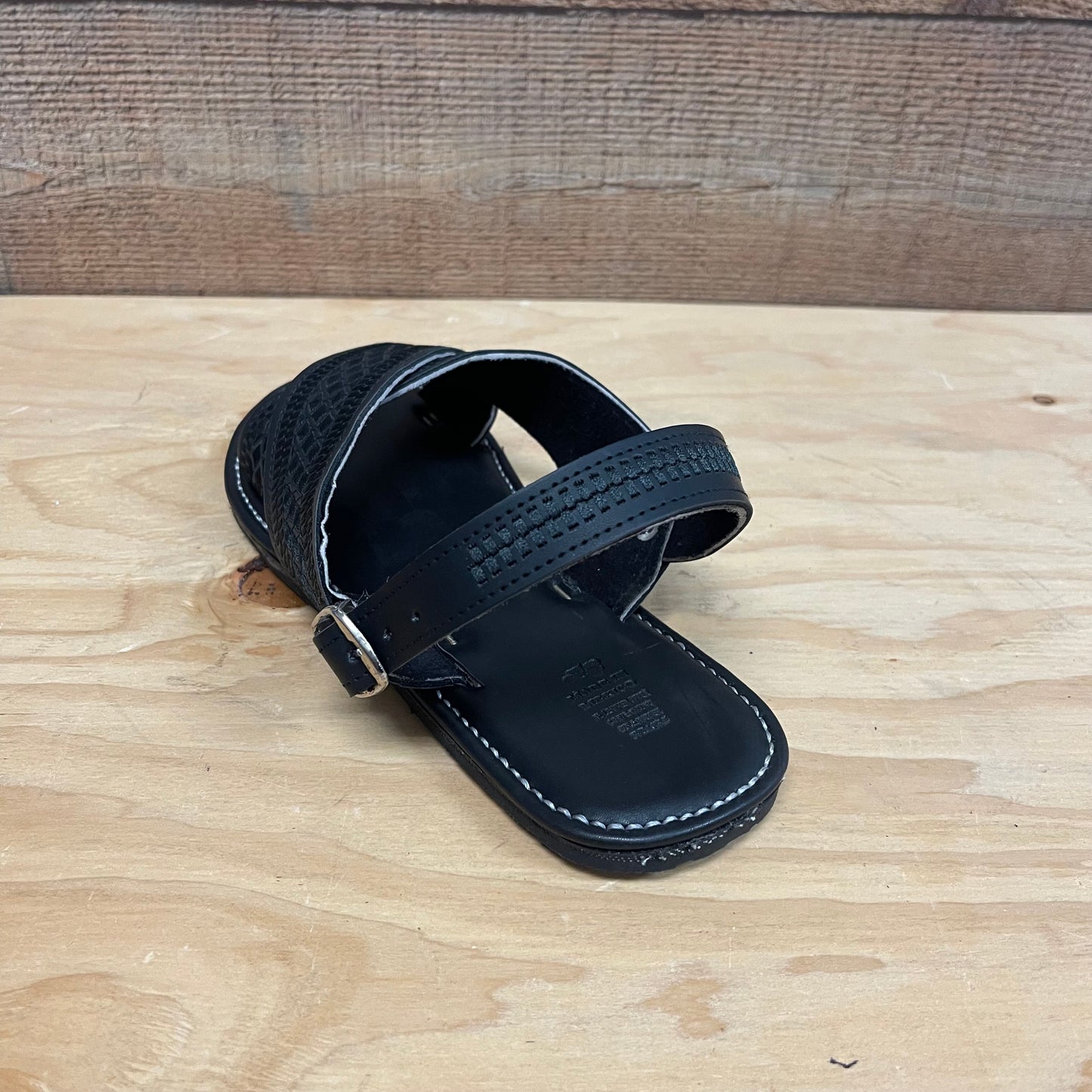 Men's Mexican Leather Cushioned Sandals Black Embroidery Huarache Cruzado Acojinado Bordado Negro