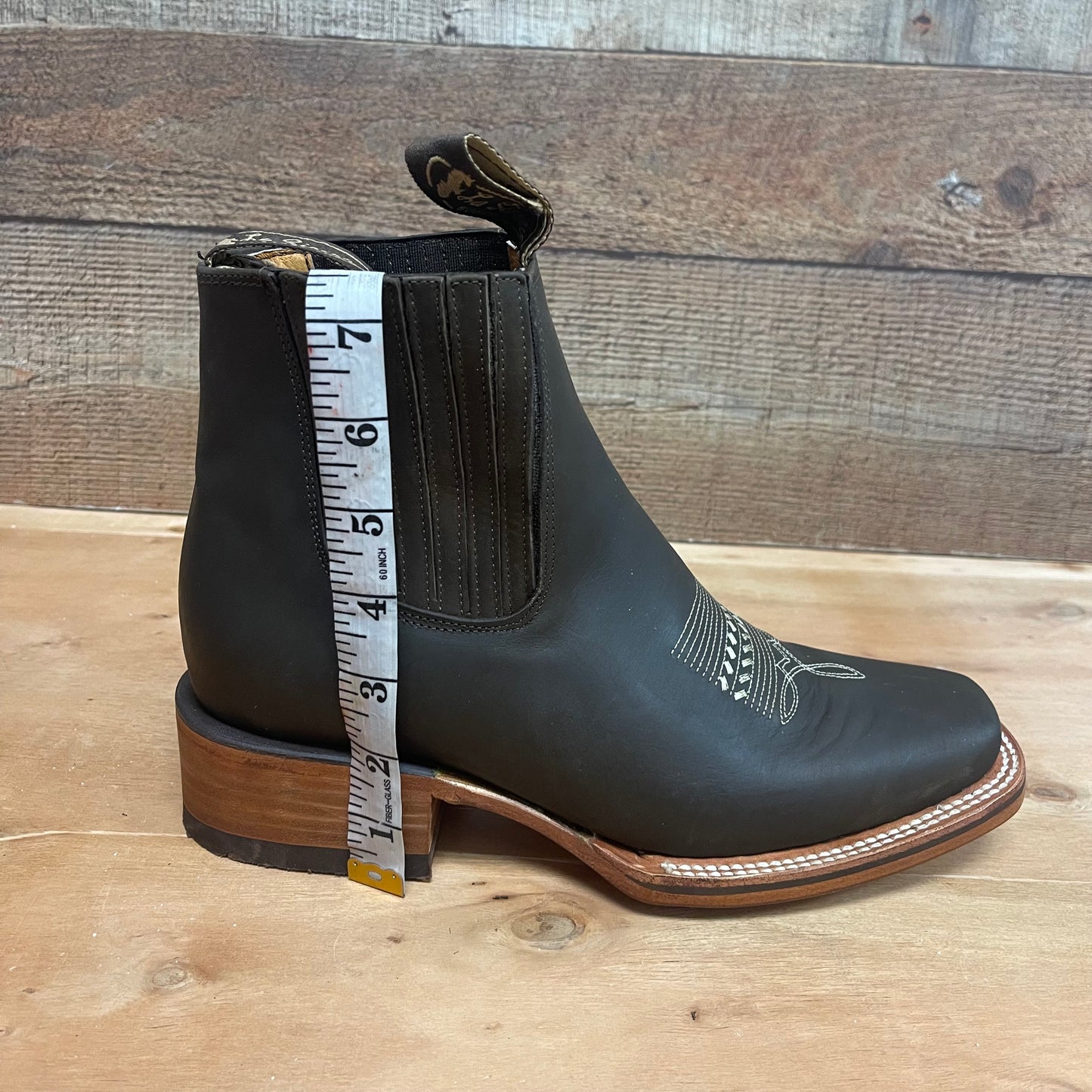 Men's Western Rodeo Ankle Boot Leather Sole Embroidered Design Genuine Crazy Leather Botín Est. Crazy Tabaco
