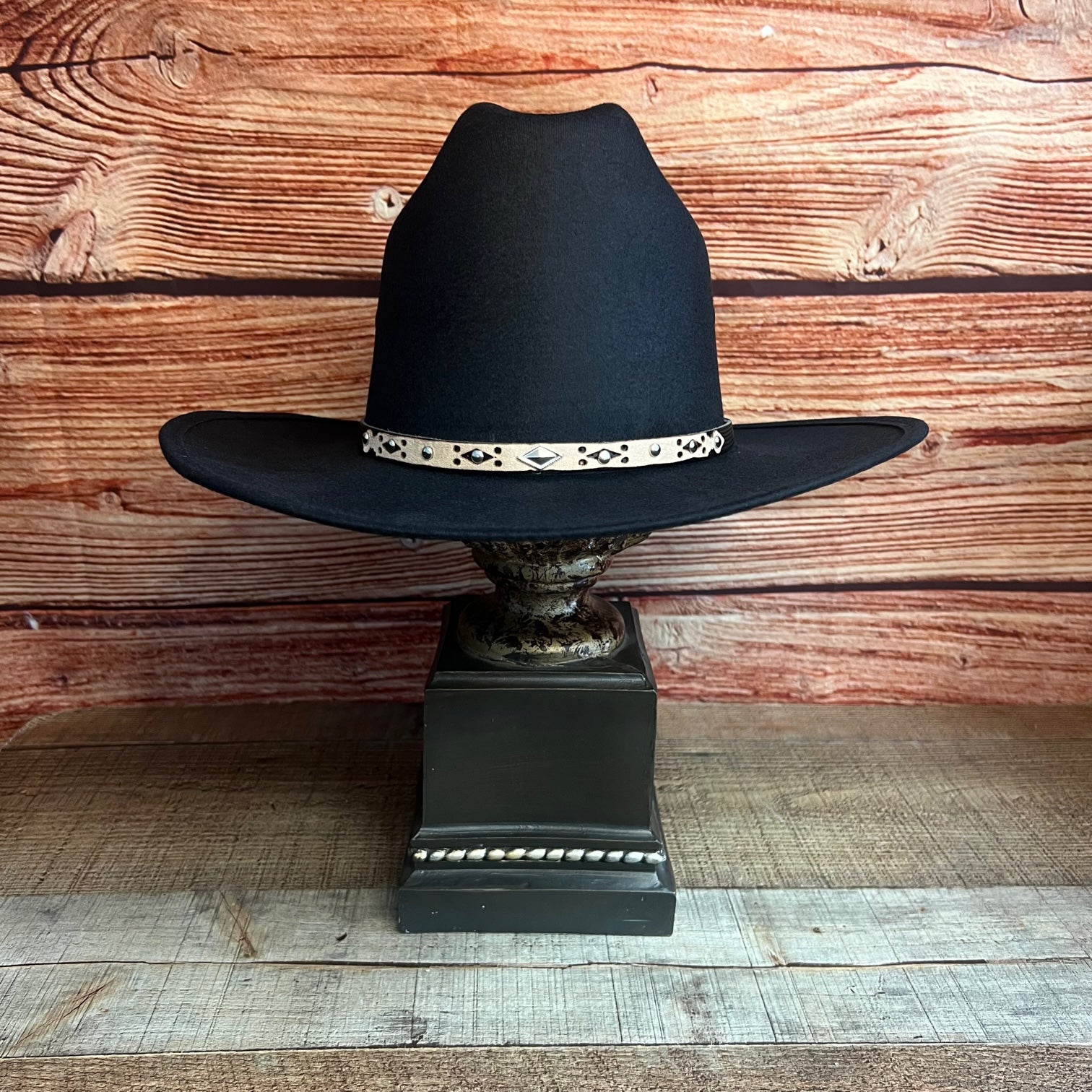 Cowboy/Cowgirl Faux Felt Tall Crown Short Brim Hat Tejana Copa Alta Va