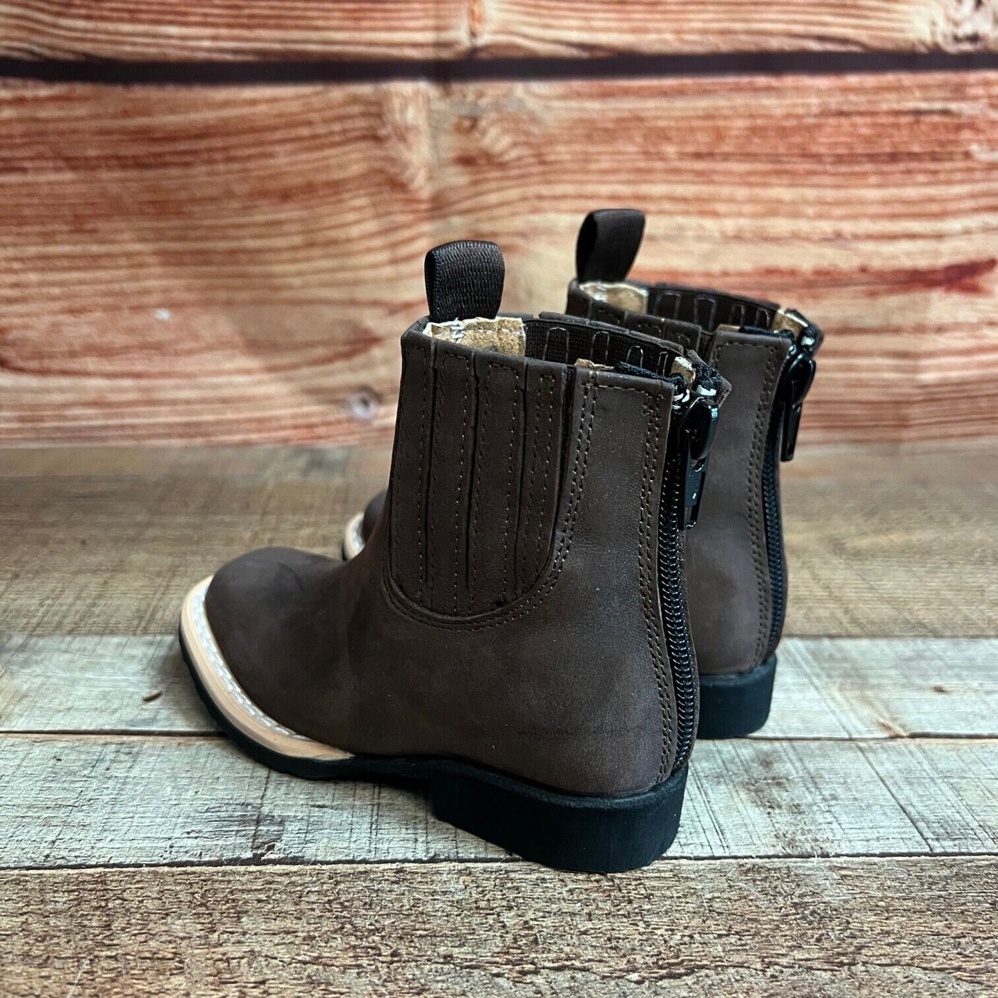 Botas vaqueras de rodeo para niño, precio estimado: 550