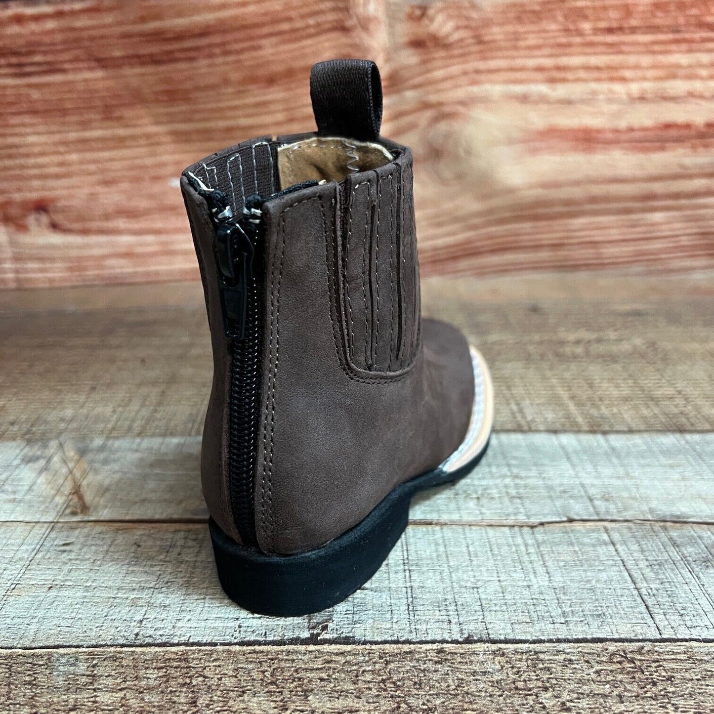 Botas vaqueras de rodeo para niño, precio estimado: 550