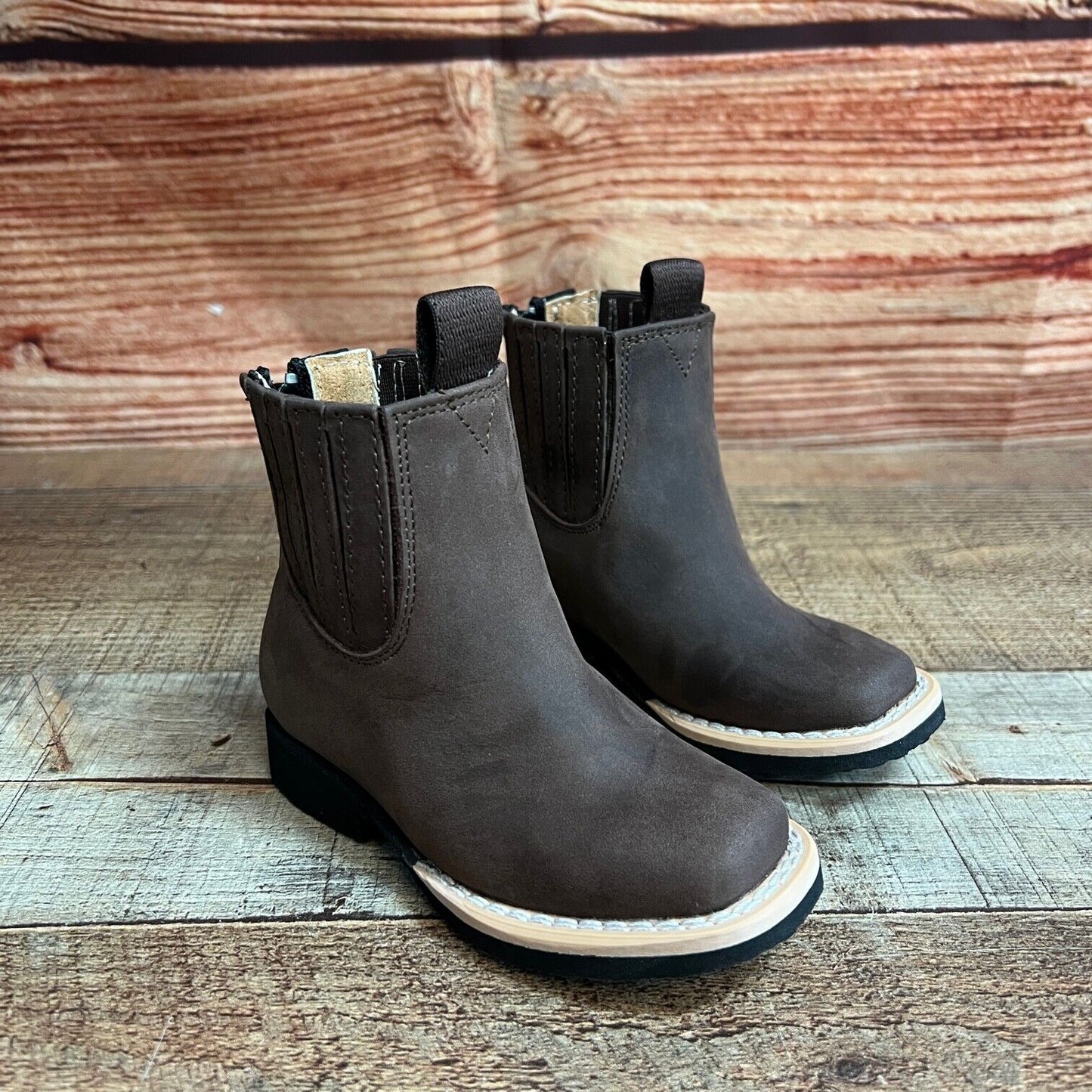 Botas vaqueras de rodeo para niño, precio estimado: 550