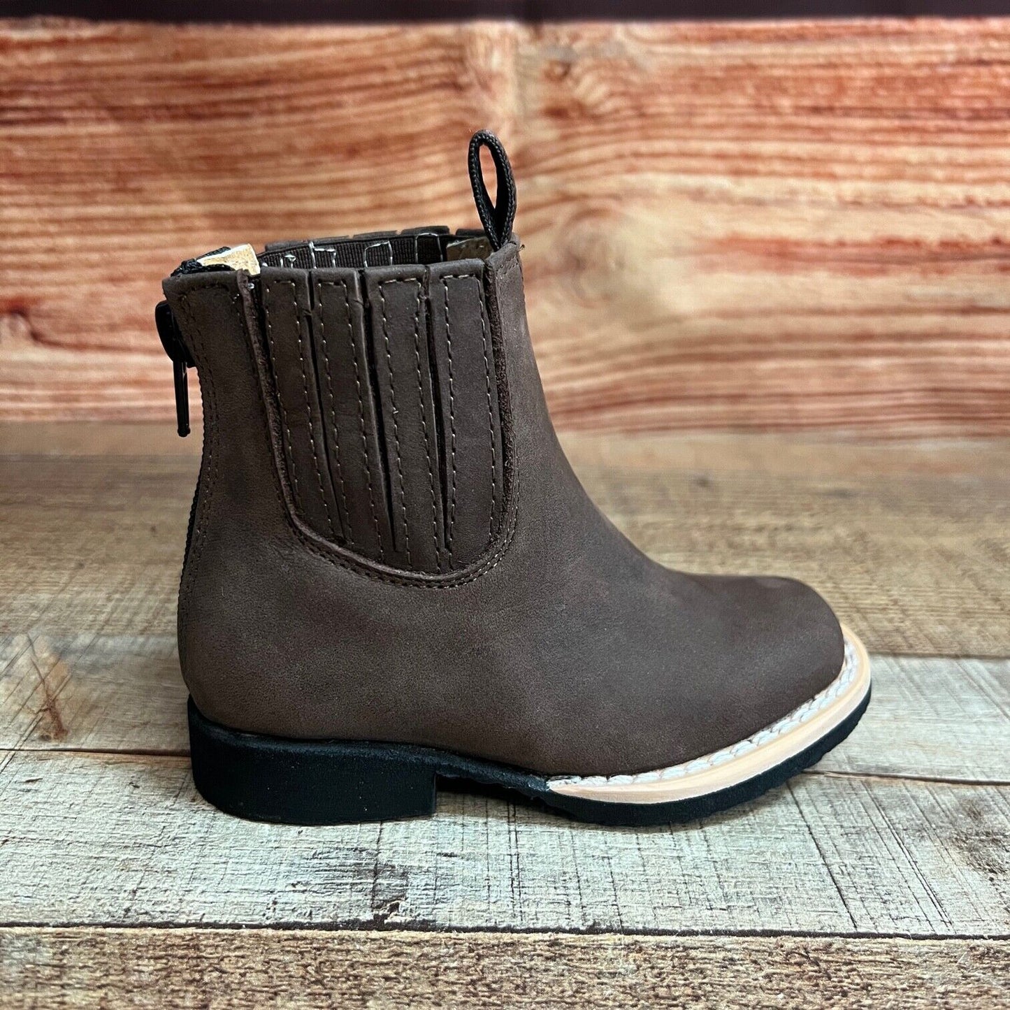 Botas vaqueras de rodeo para niño, precio estimado: 550