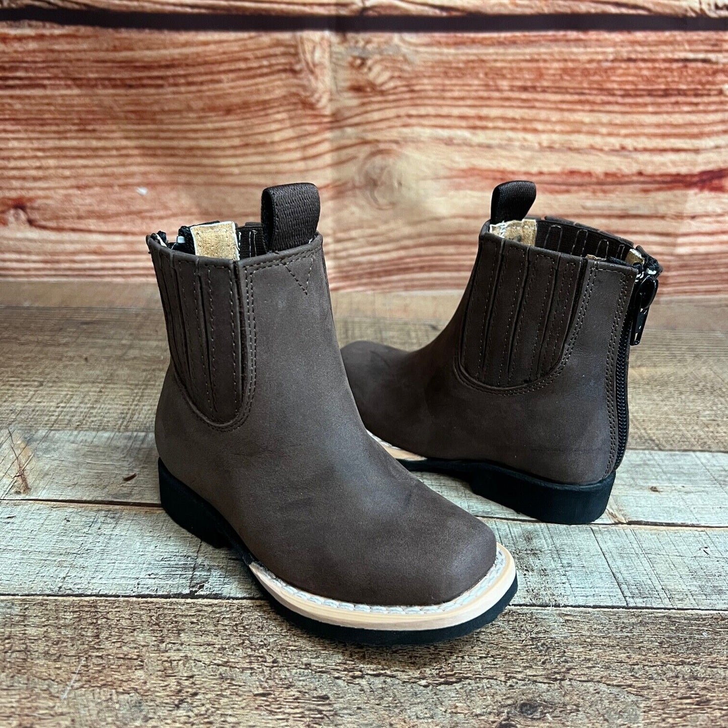 Botas vaqueras de rodeo para niño, precio estimado: 550