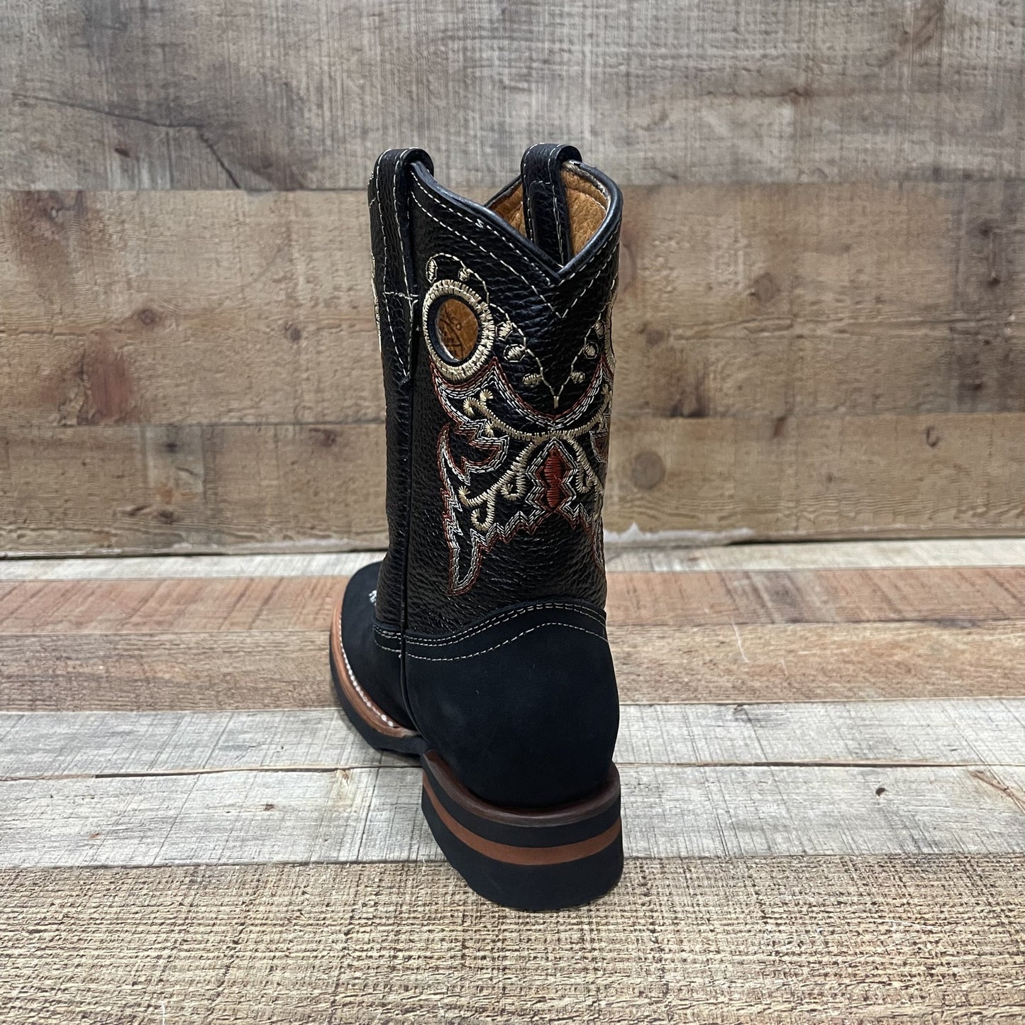 Botas vaqueras de rodeo para niño, precio estimado: 550