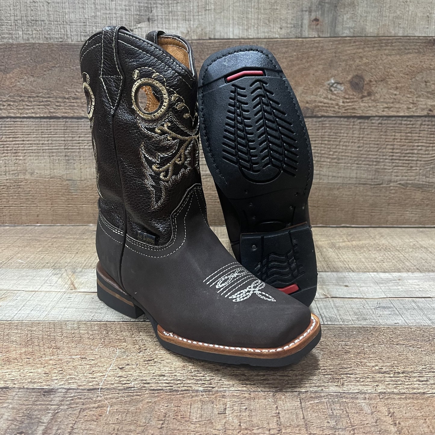 Botas vaqueras de rodeo para niño, precio estimado: 550