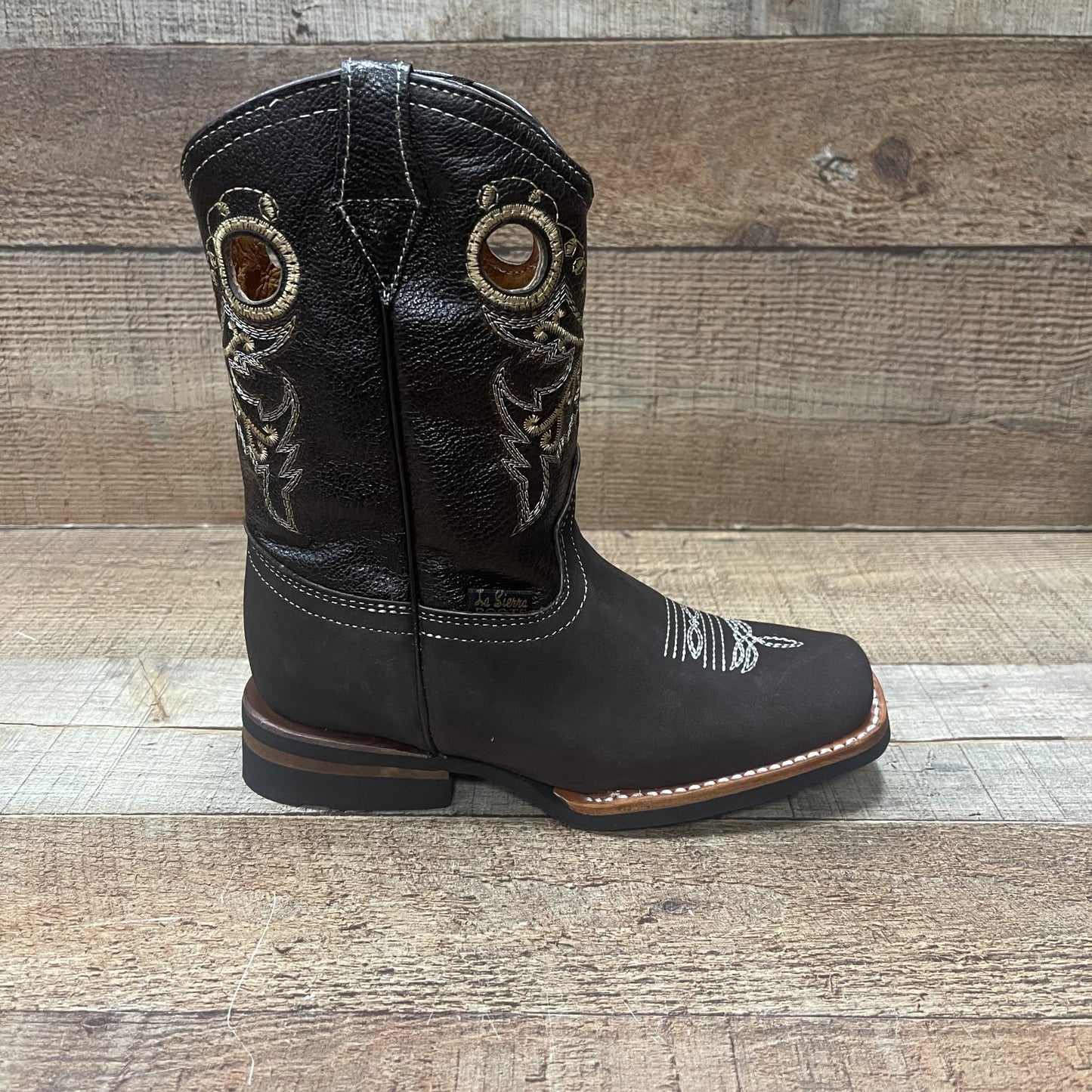 Botas vaqueras de rodeo para niño, precio estimado: 550
