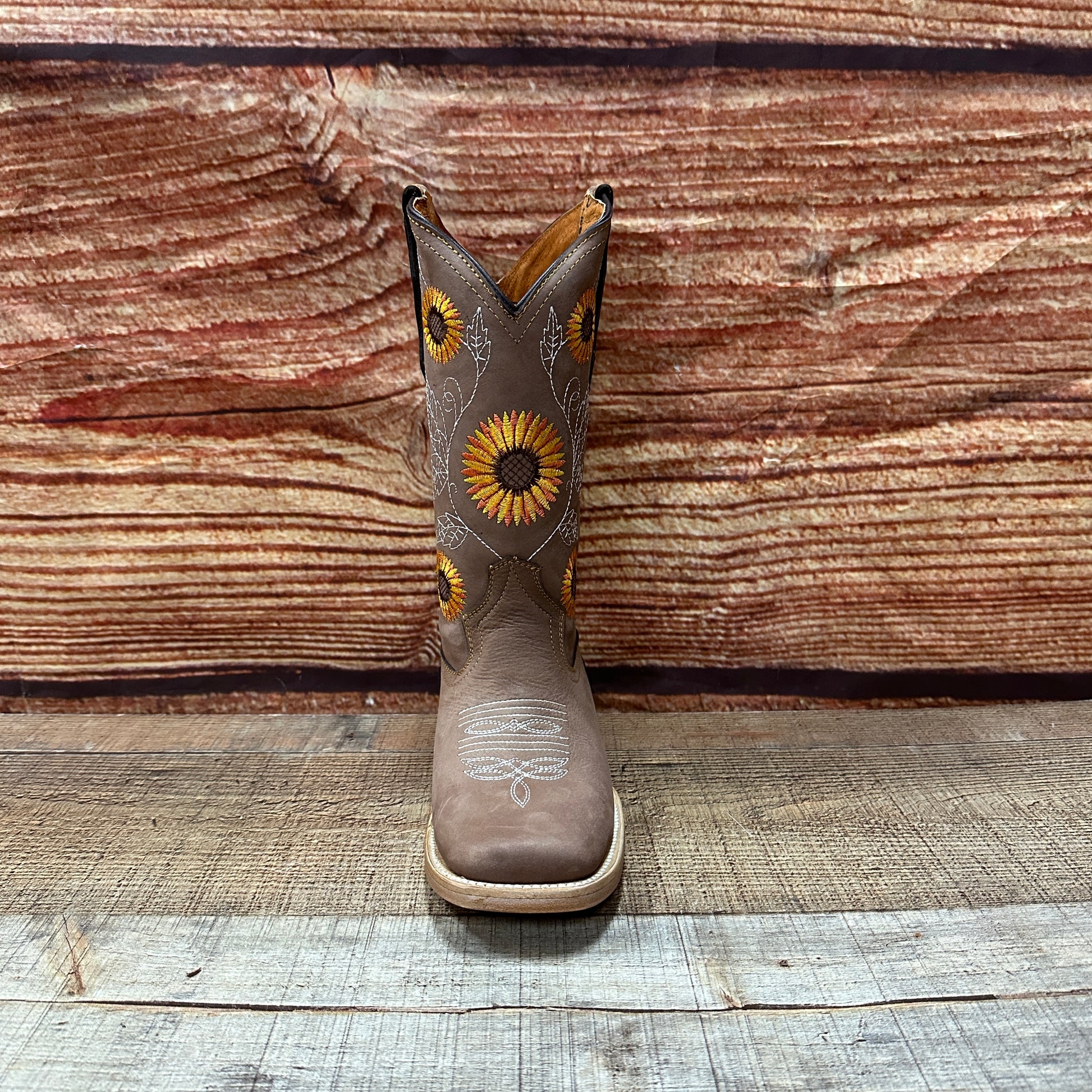 Women's Cowboy Boots – Square Toe, Wide Calf & Embroidered Shaft For Comfort & Western Style