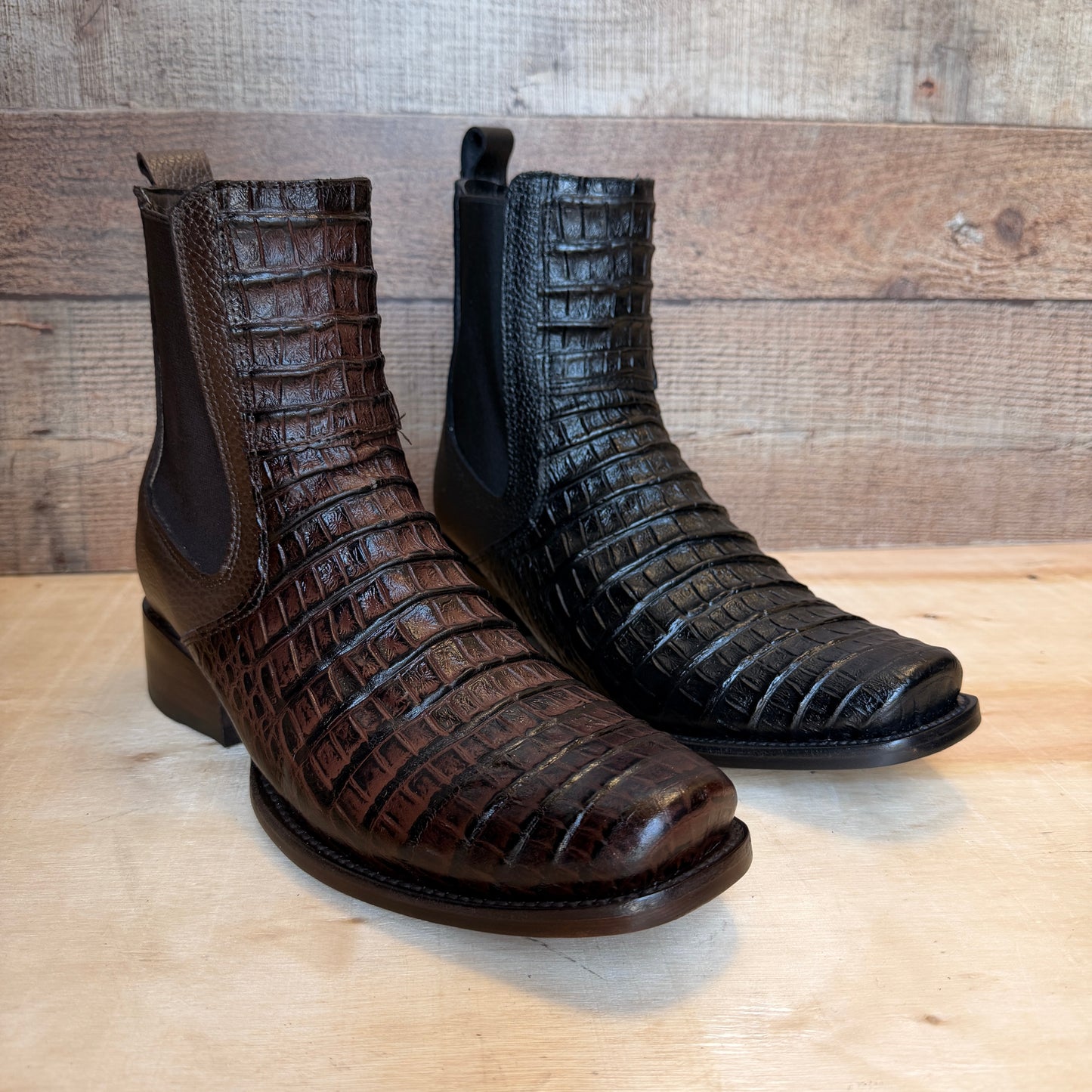 Men's Western Cowboy Side Zipper Genuine Leather with Cayman Print Dubai Toe short Boots Est.265 Cayman Cierre Horma Dubai