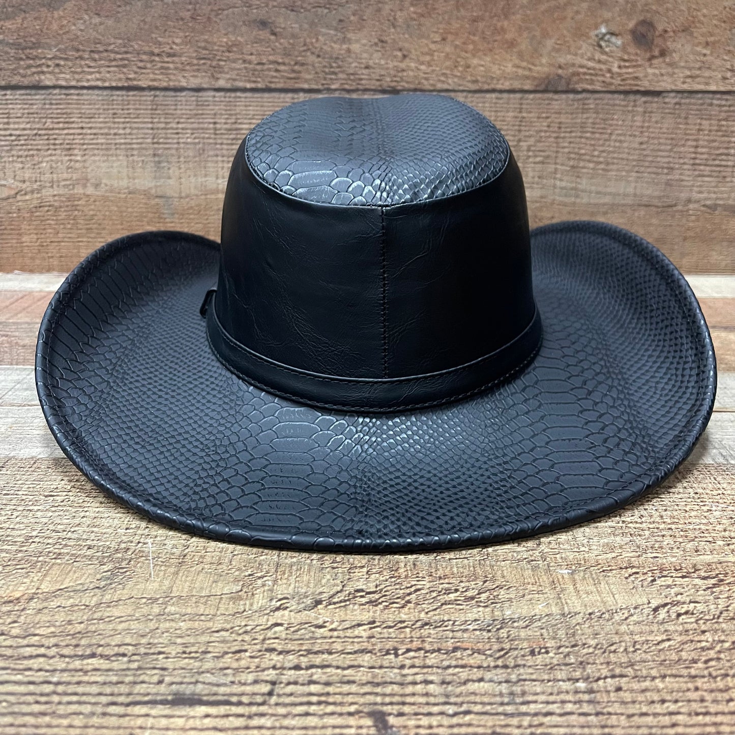 Rodeo Western Cowboy Cowgirl Wide Brim Leather-like Finish Hat Python Details
