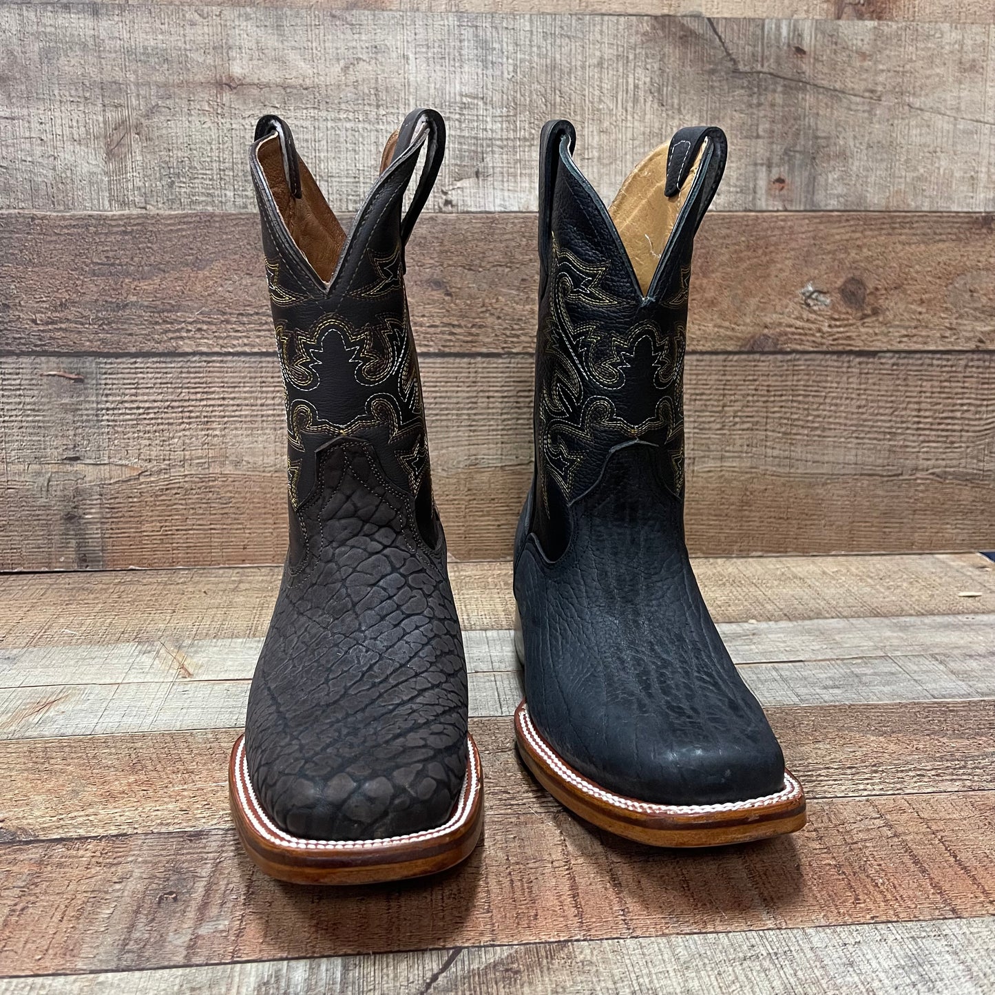 Men's Western Cowboy Genuine Bulls Neck/ Cuello de Toro Square- Toe Boots Est.722