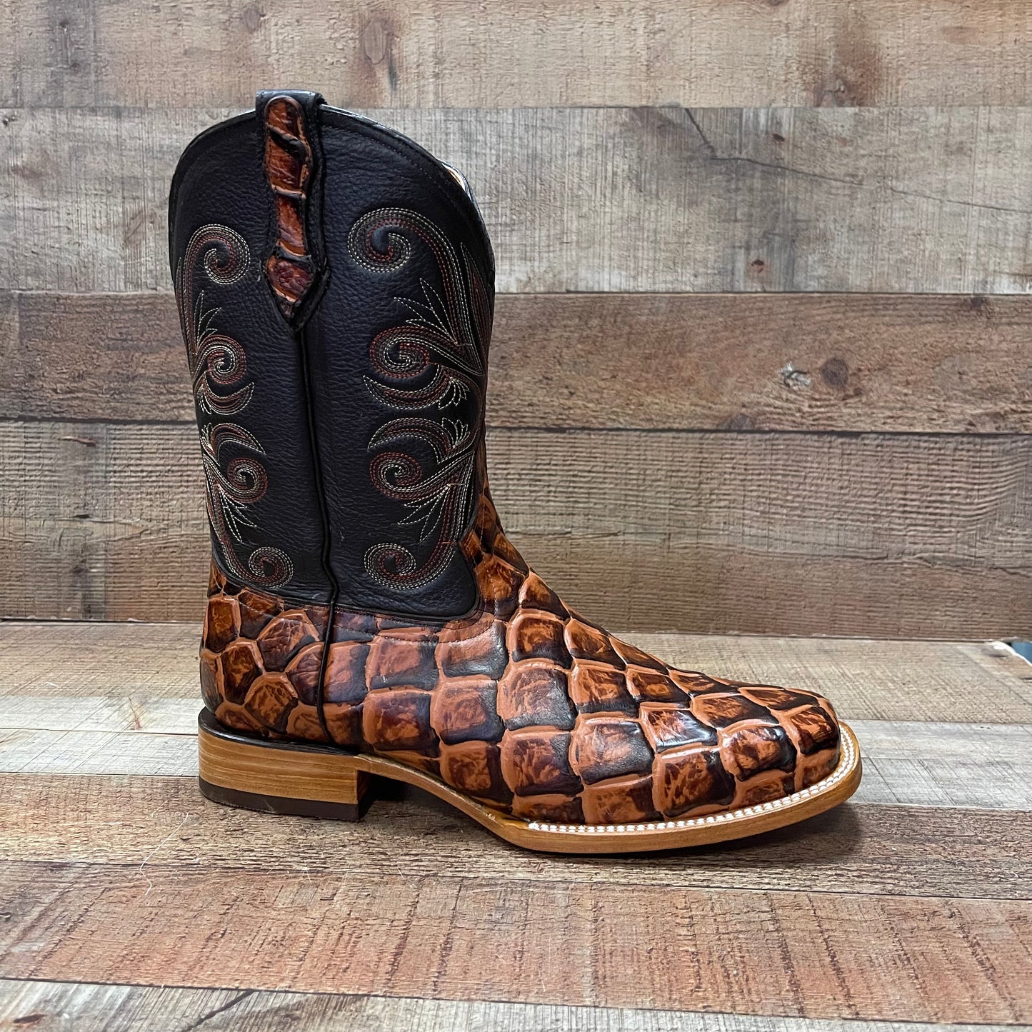 Men's Cowboy Western Fish Print Square Toe Boots Botas de Pescado Est. 722/700 Piraruco