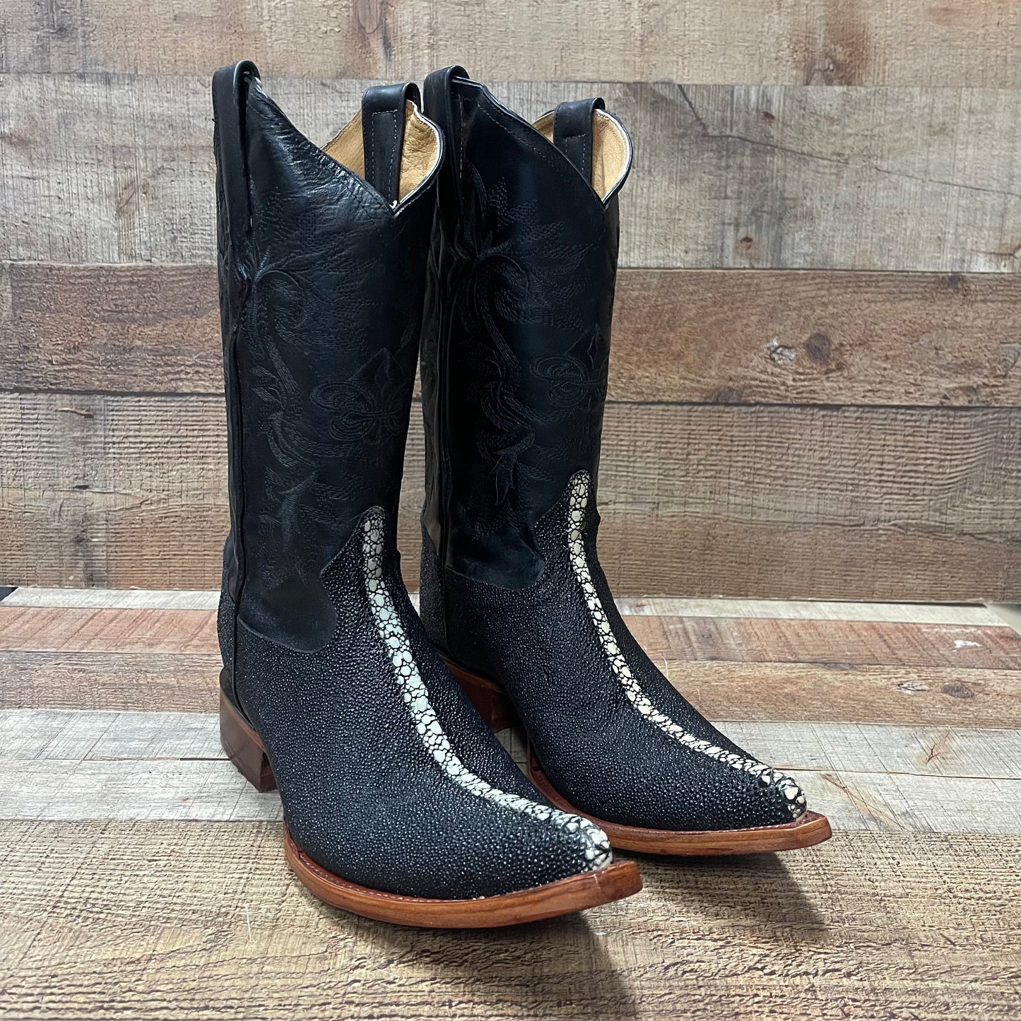 Men's Cowboy Western Exotic Stingray Print Pointed Toe Boot Bota Mantarraya Puntal Est.097
