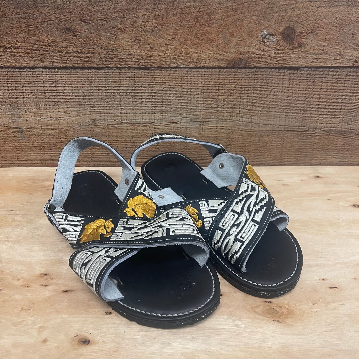 Men's Mexican Leather Cushioned Sandals Embroidery Horse Huarache Cruzado Acojinado Bordado de Caballo