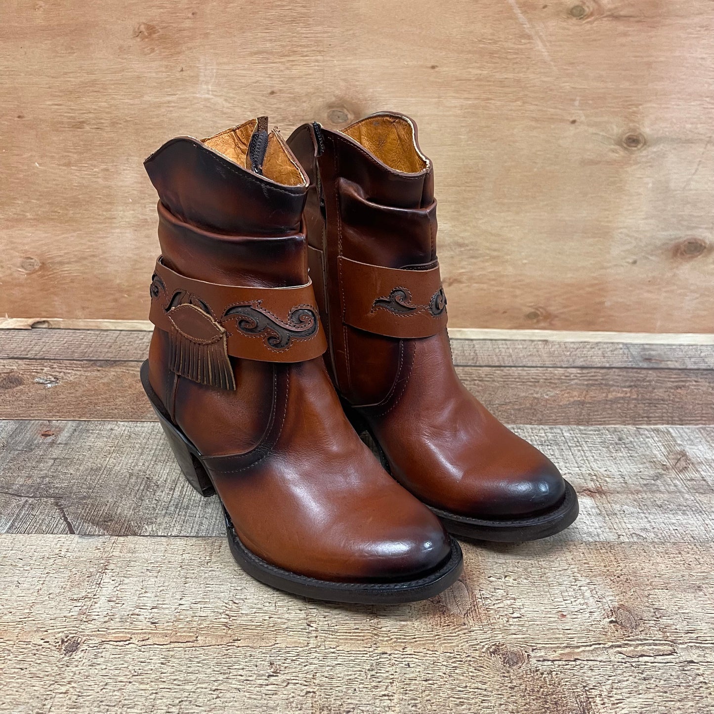 Women's Ankle Cowgirl Western Genuine Leather High Heel Boots with Zipper Est.910 Botina Tacon Cierre