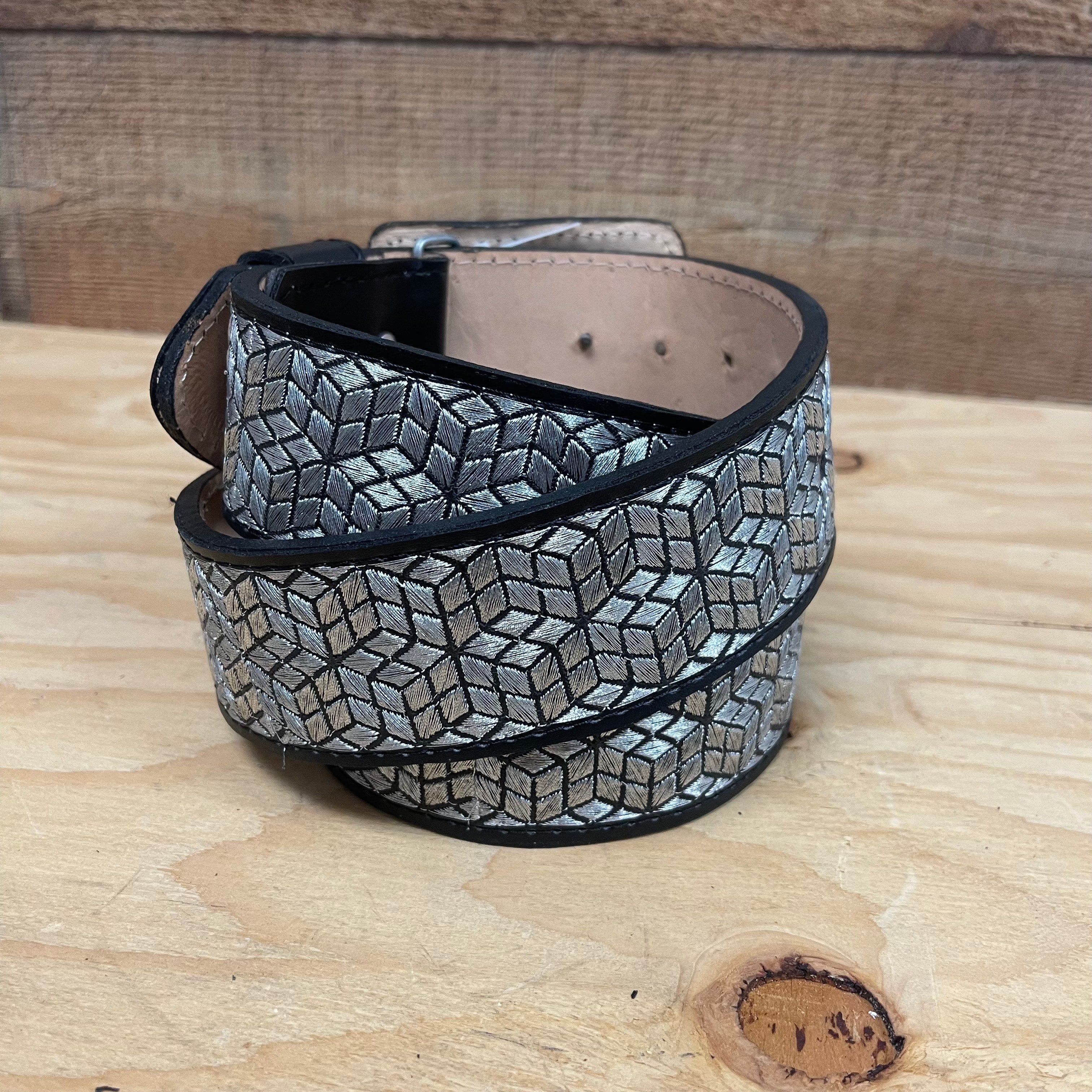 clane❤︎ MEXICAN BELT❤︎アイボリー Men's Mexican Embroidered Belt Cinto Hilo Plateado – Solis Calzado