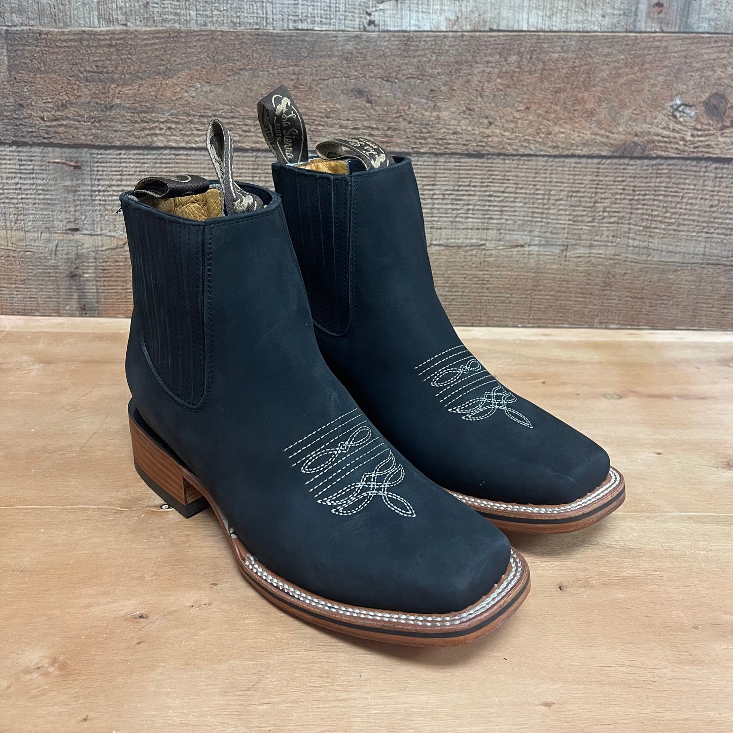 Men's Western Rodeo Ankle Boot Leather Sole Embroidered Design Botín Est.356