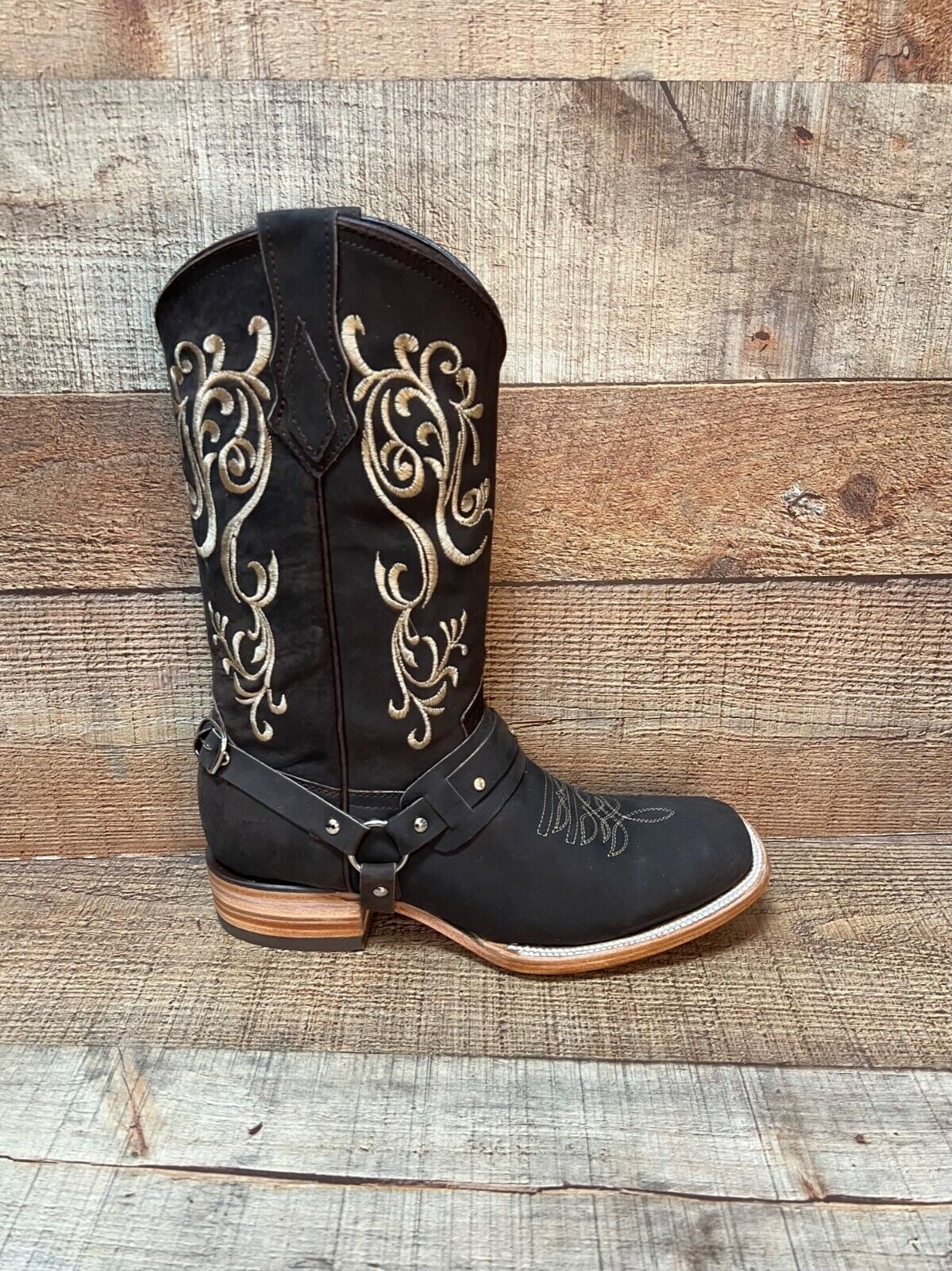 Bota vaquera rústica para mujer con arnés desmontable Bota Vaquera Dama Est.108