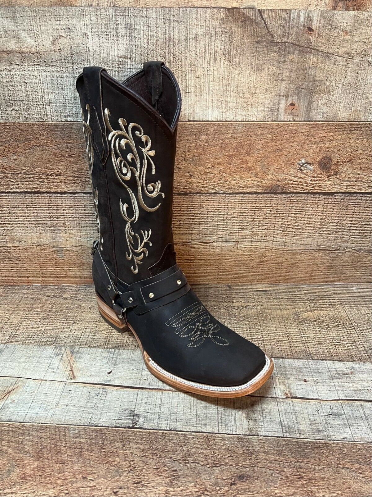 Bota vaquera rústica para mujer con arnés desmontable Bota Vaquera Dama Est.108