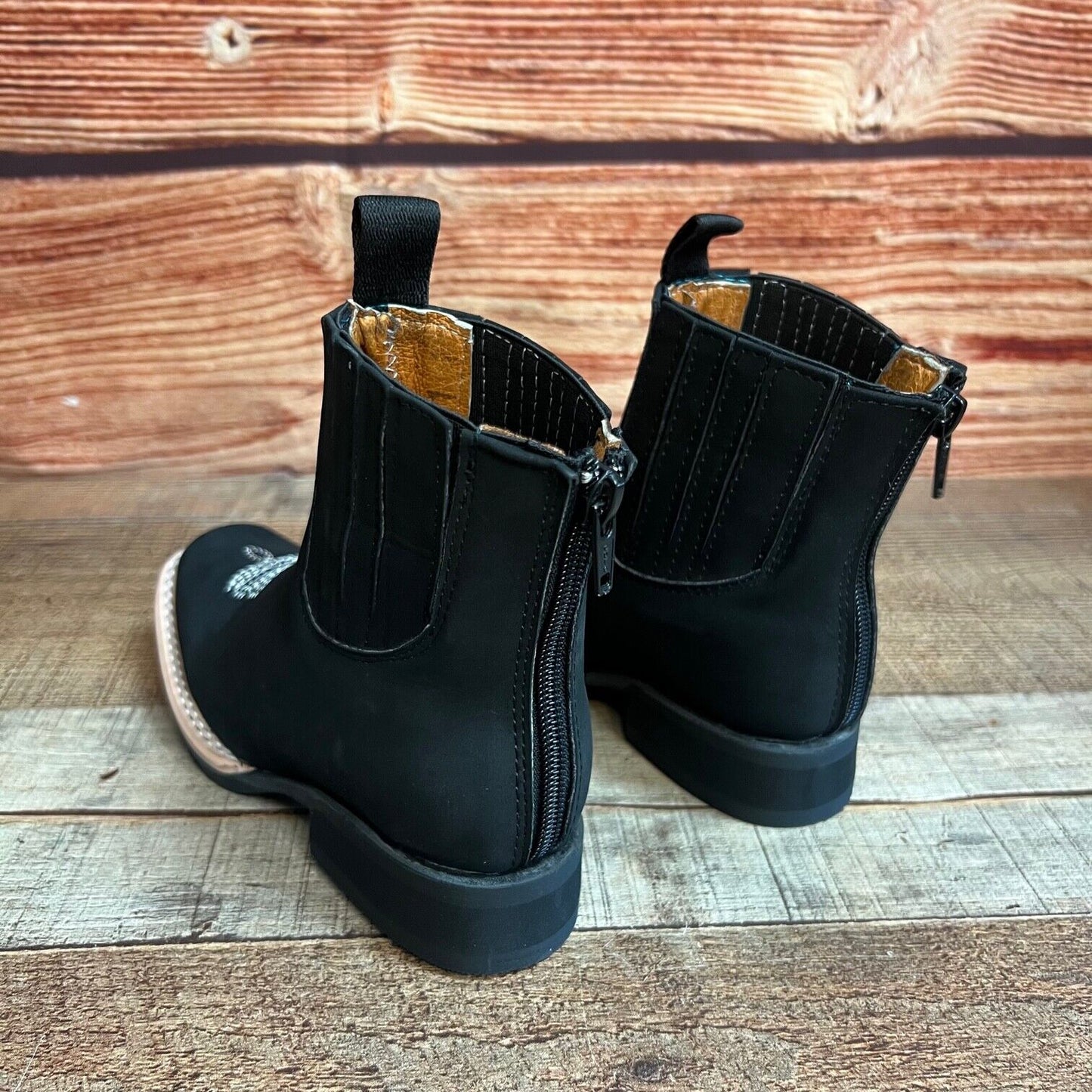 Botas vaqueras de rodeo para niño, precio estimado: 550