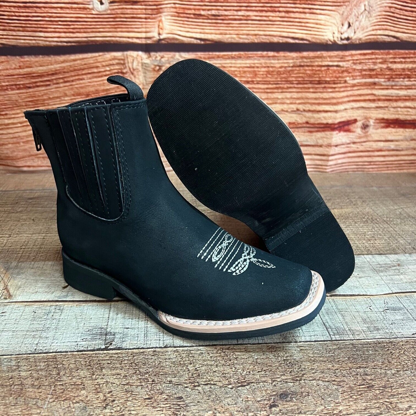 Botas vaqueras de rodeo para niño, precio estimado: 550