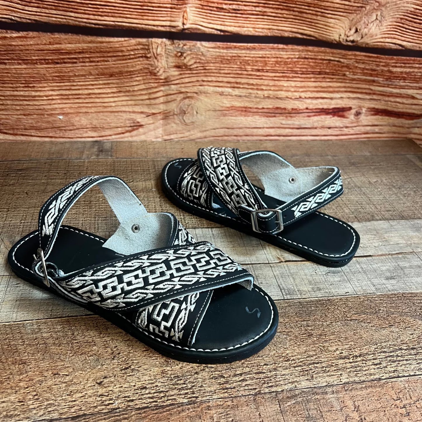 Men's Mexican Leather Cushioned Sandals Embroidery Sandal Huarache Cruzado Acojinado Bordado
