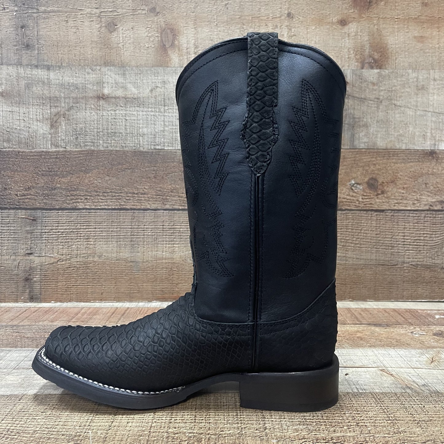 Men's Western Cowboy Genuine Cow Leather with Python Print and Rubber Sole Est.740 Suela Hule