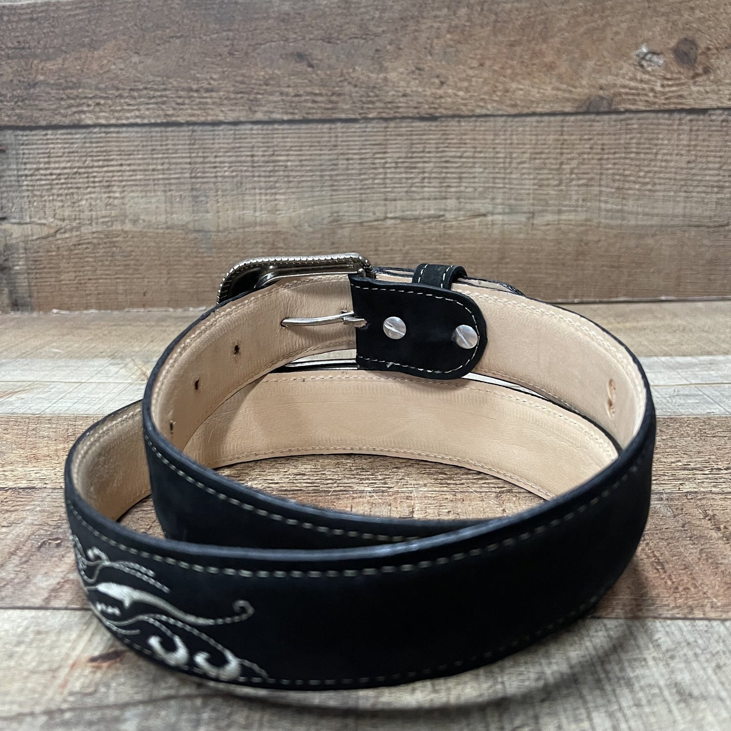 Cinturón de piel auténtica con bordado de flores para mujer, estilo vaquera occidental, precio estimado 404
