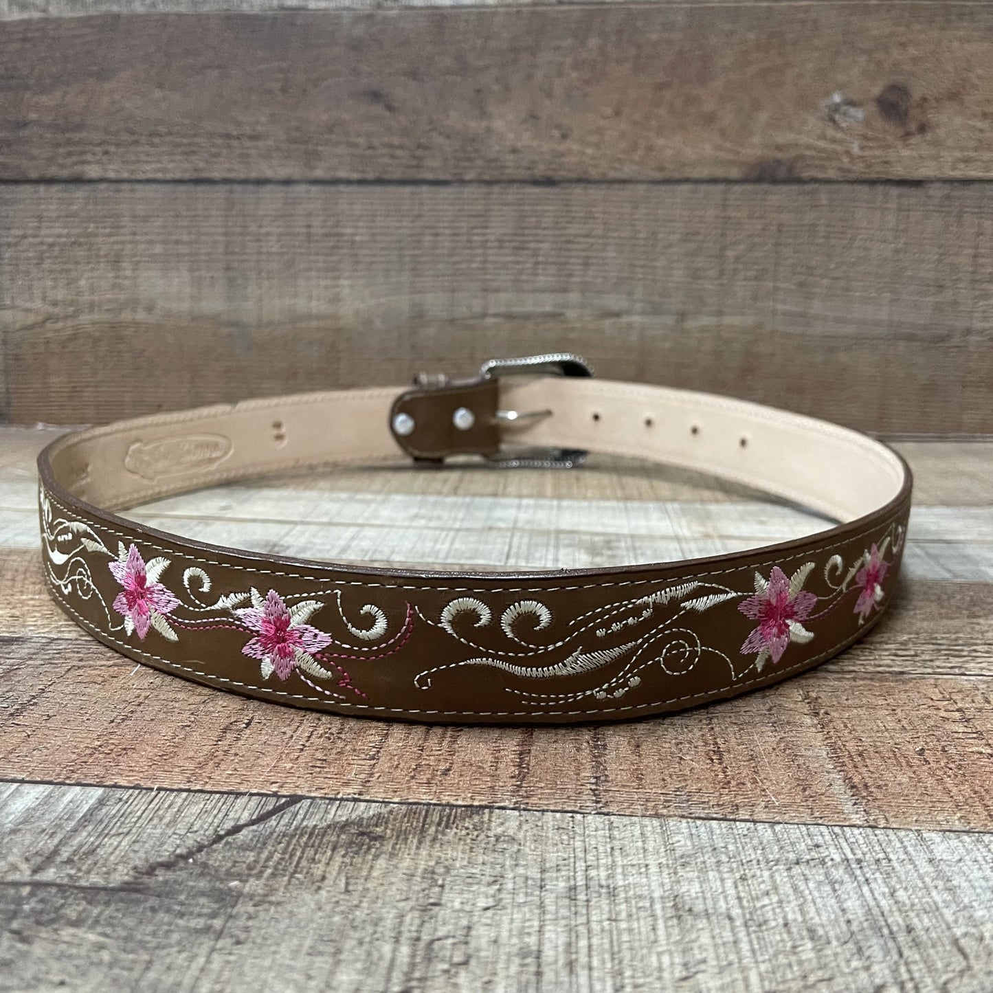 Cinturón de piel auténtica con bordado de flores para mujer, estilo vaquera occidental, precio estimado 404