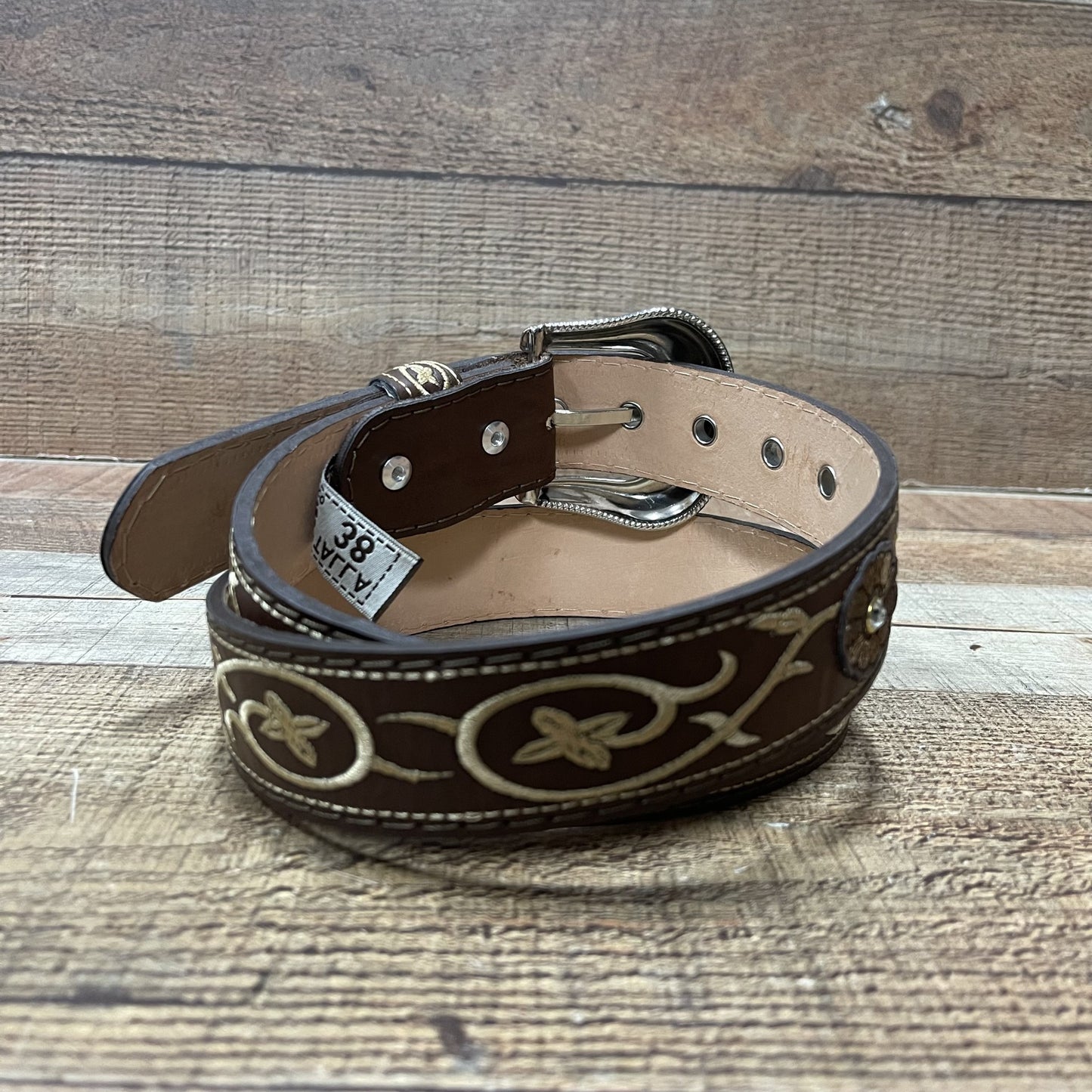 Women's Western Cowgirl Genuine Leather Belt with Flower Embroidery Cinto Bordado Flor y Diamante